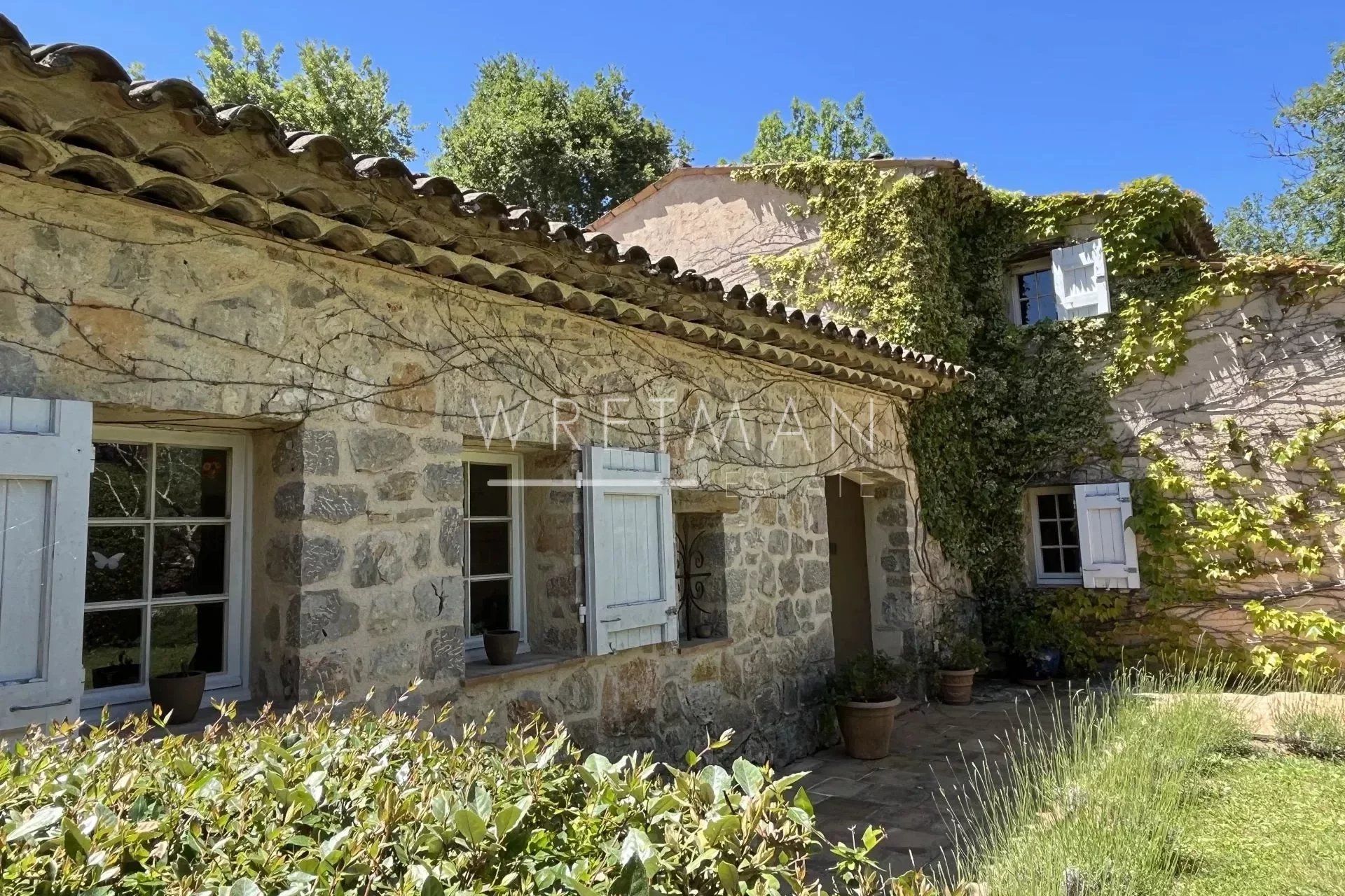 Rumah di Saint-Paul-en-Forêt, Var 12664533