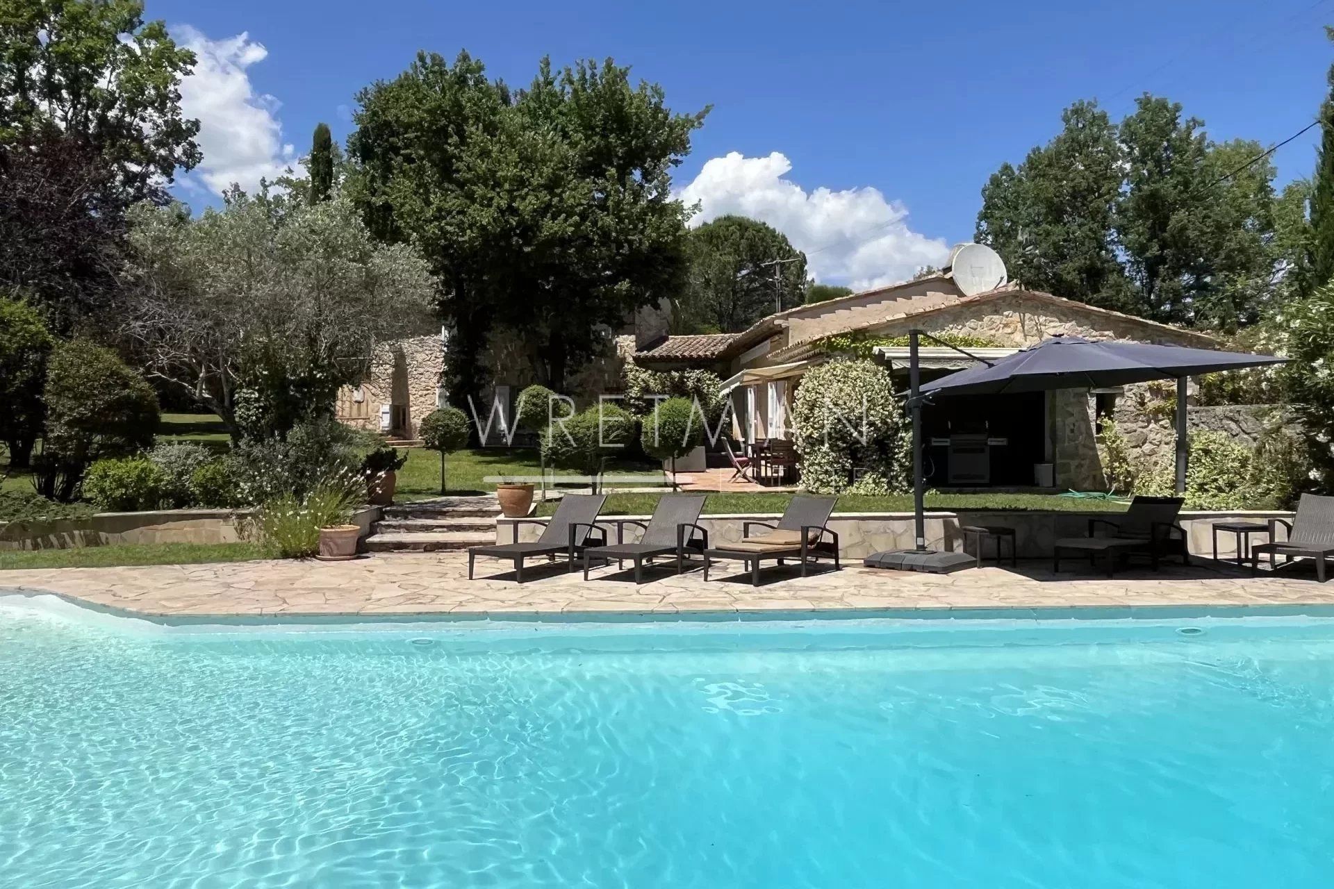 casa en Saint-Paul-en-Forêt, Var 12664533