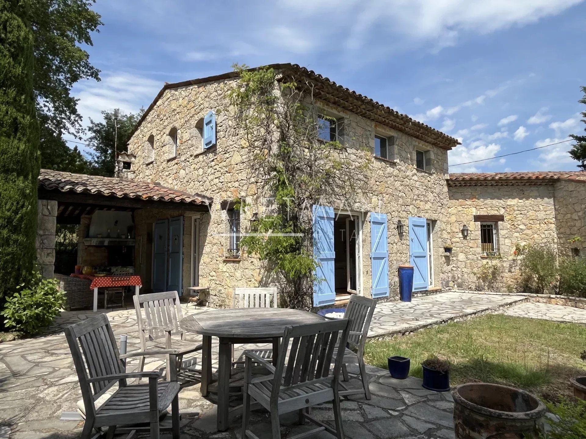 Dom w Saint-Paul-en-Forêt, Var 12664534