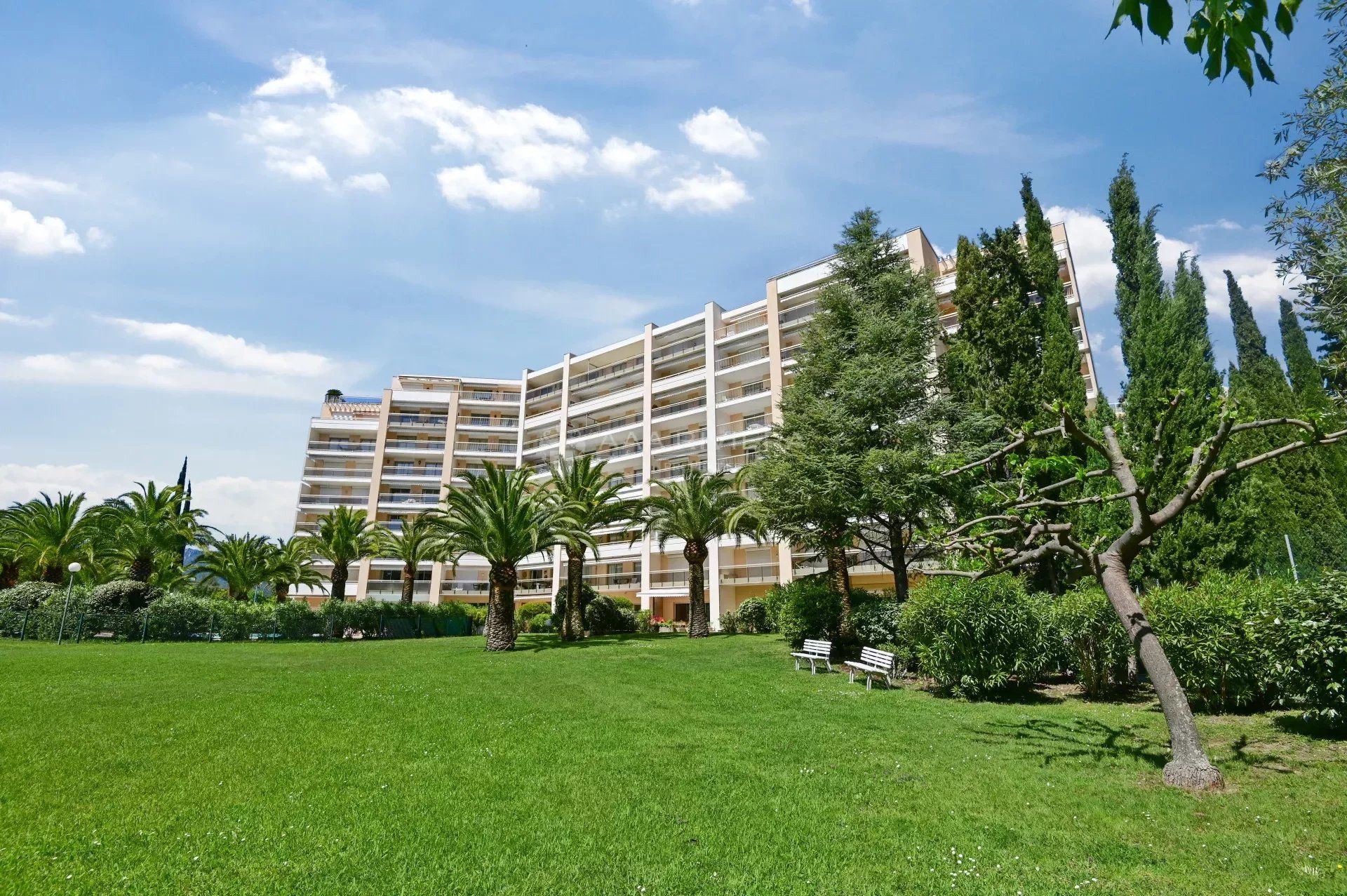 Condominium dans Mandelieu-la-Napoule, Alpes-Maritimes 12664544