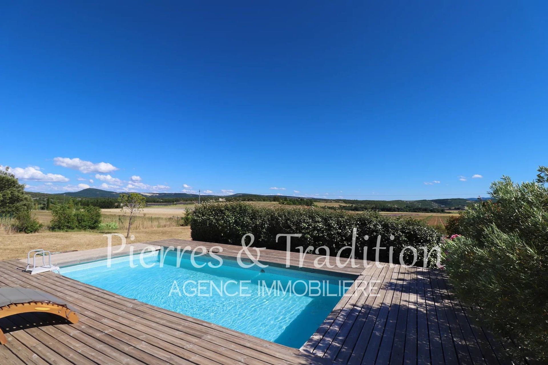 loger dans Simiane-la-Rotonde, Alpes-de-Haute-Provence 12664570