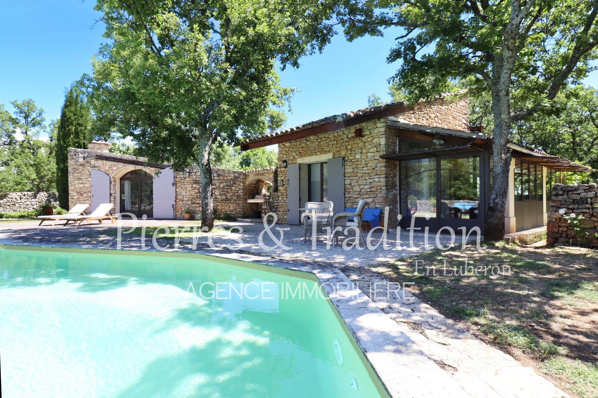 Casa nel Saint-Martin-de-Castillon, Vaucluse 12664579