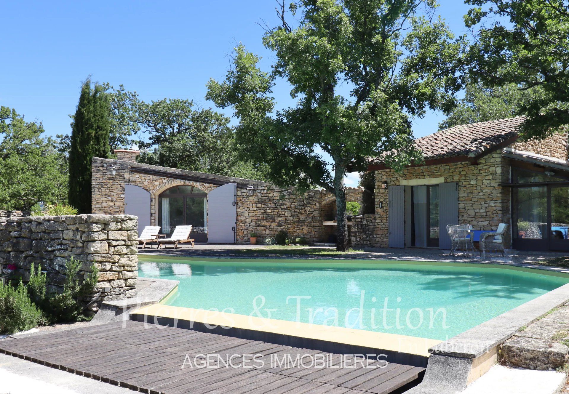 Casa nel Saint-Martin-de-Castillon, Vaucluse 12664579