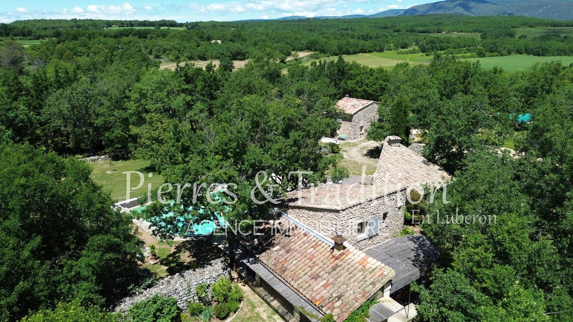 Hus i Saint-Martin-de-Castillon, Provence-Alpes-Cote d'Azur 12664579