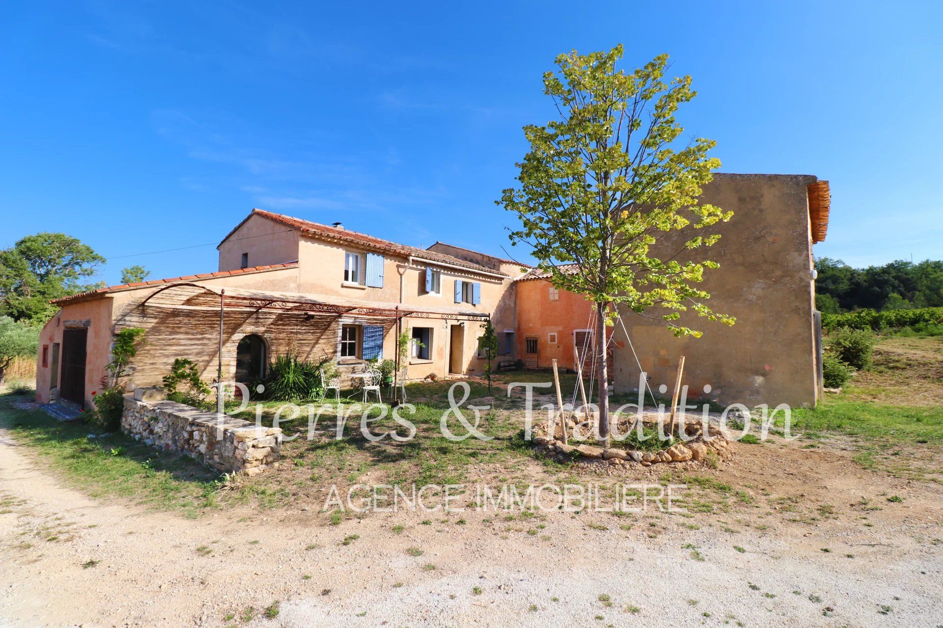 casa no Bonnieux, Provence-Alpes-Cote d'Azur 12664582