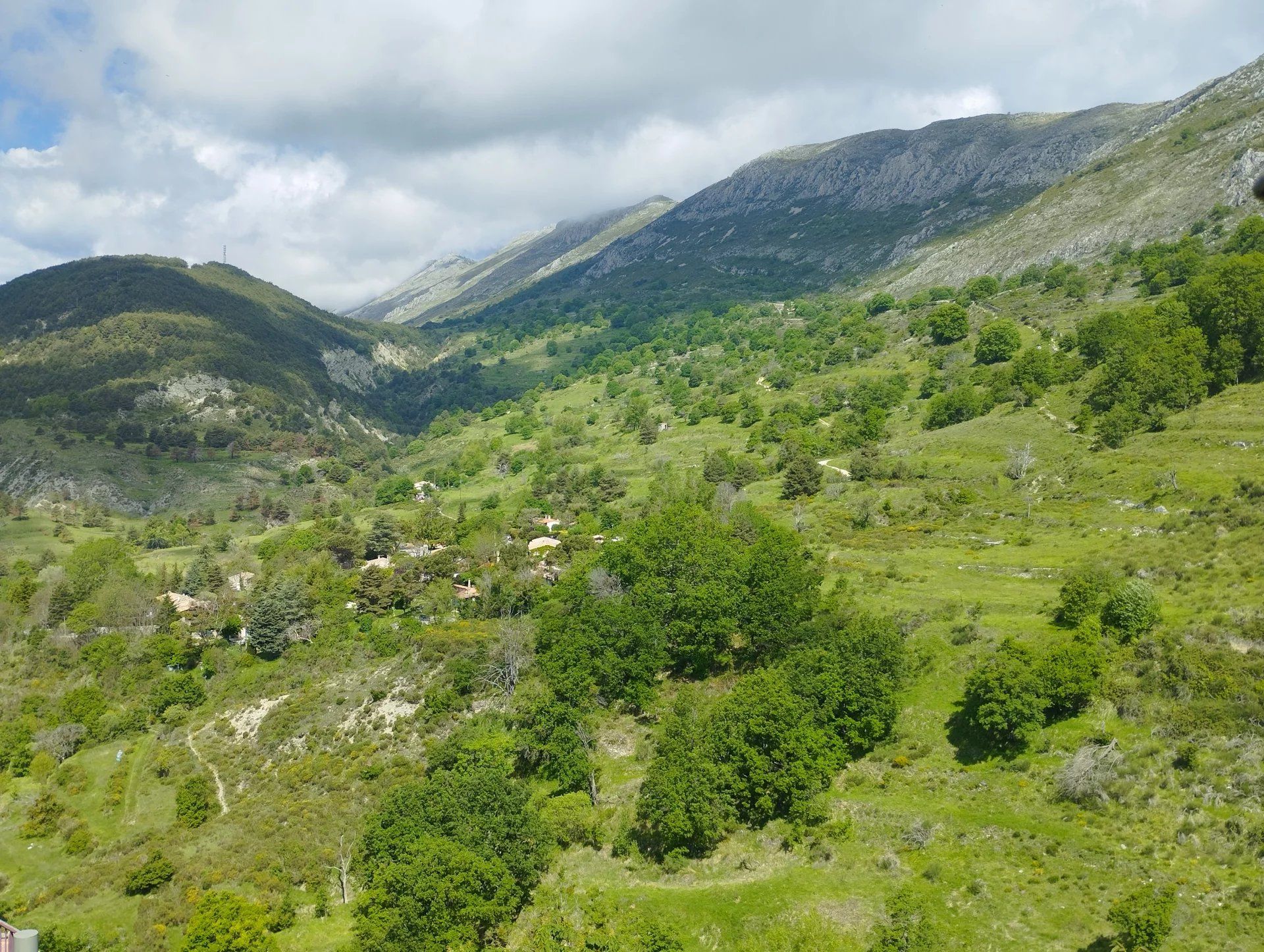 Talo sisään Coursegoules, Alpes-Maritimes 12664828