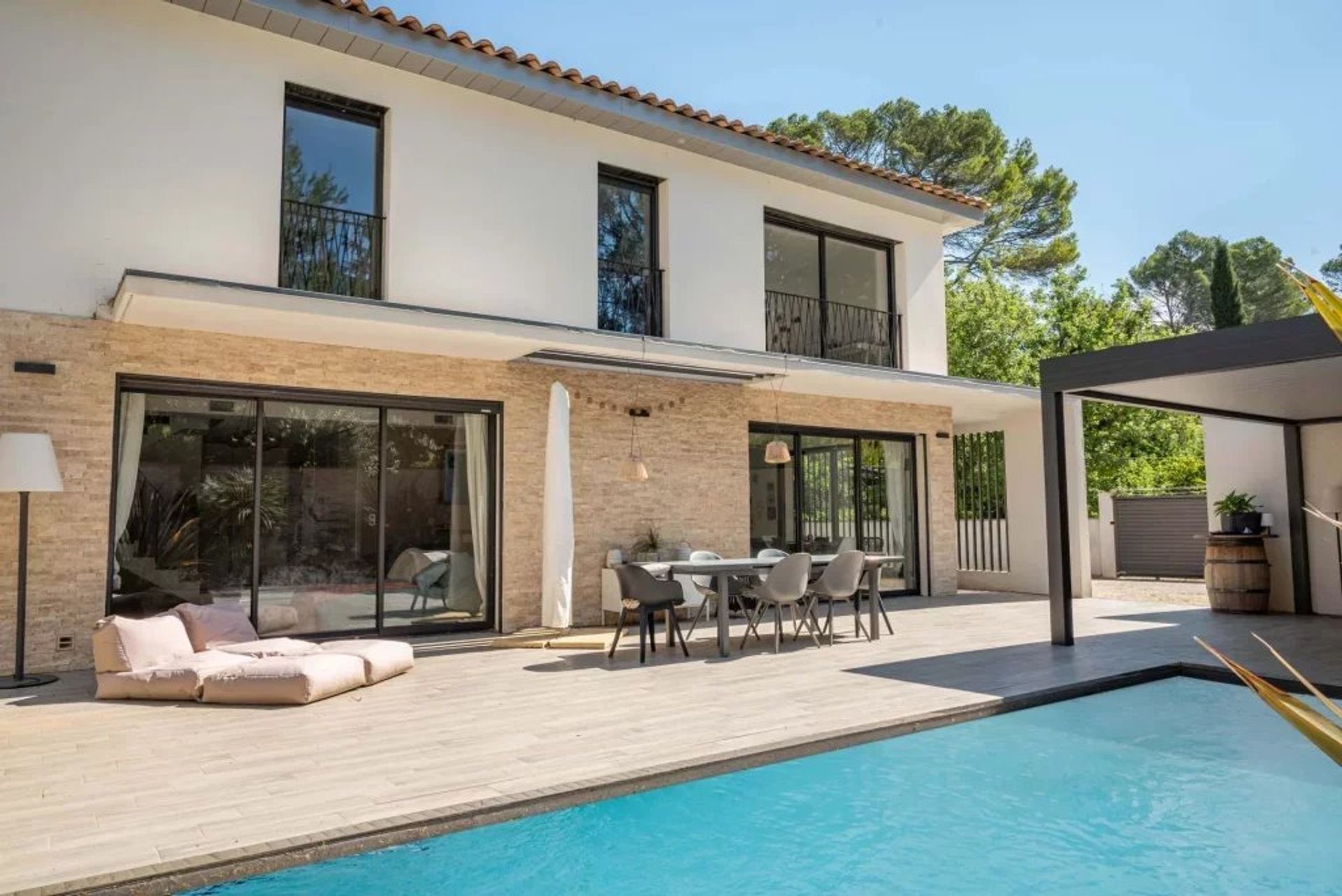 Casa nel Le Tholonet, Provence-Alpes-Cote d'Azur 12664839