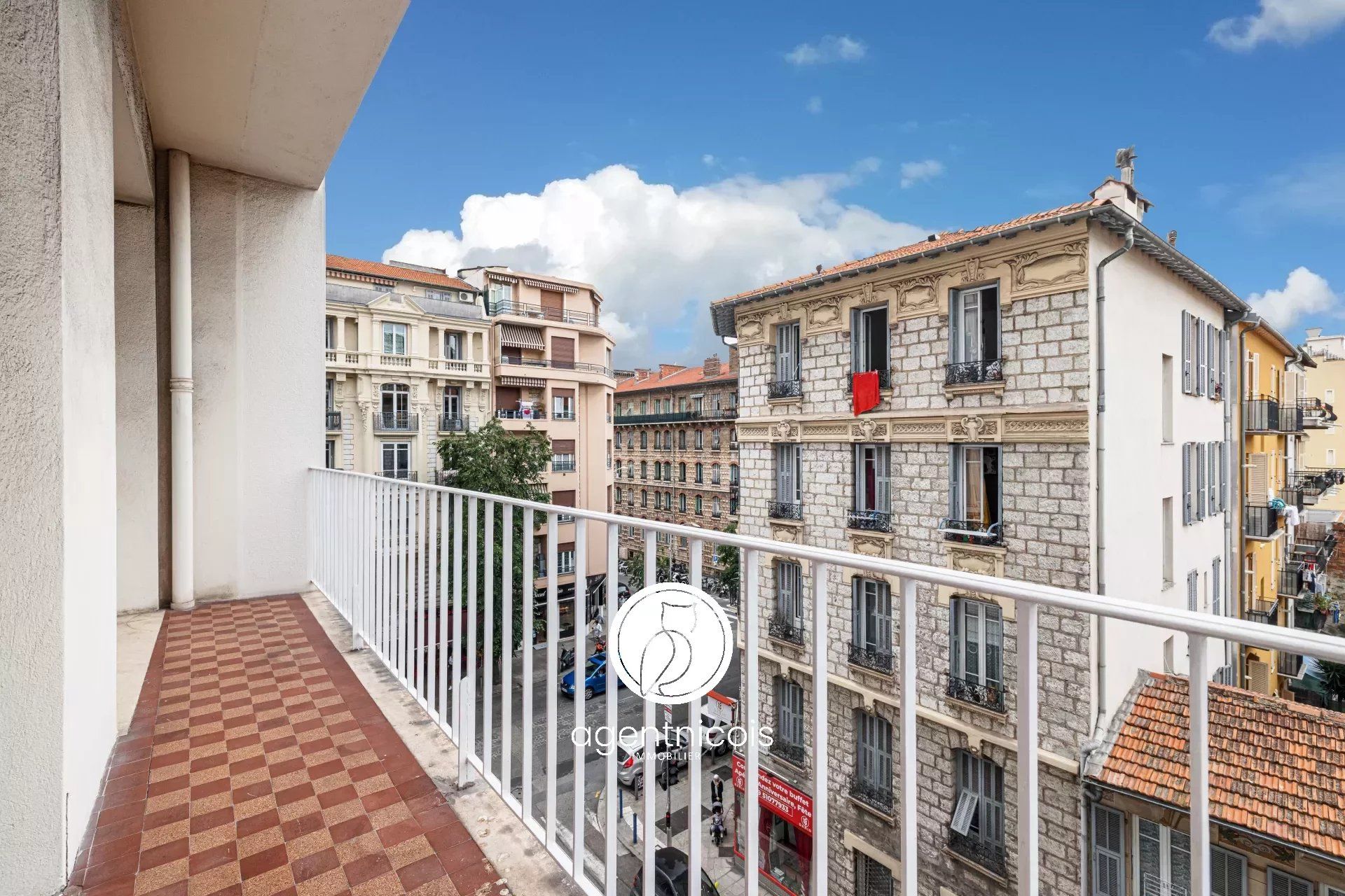 Condominium in Leuk, Provence-Alpes-Côte d'Azur 12664858