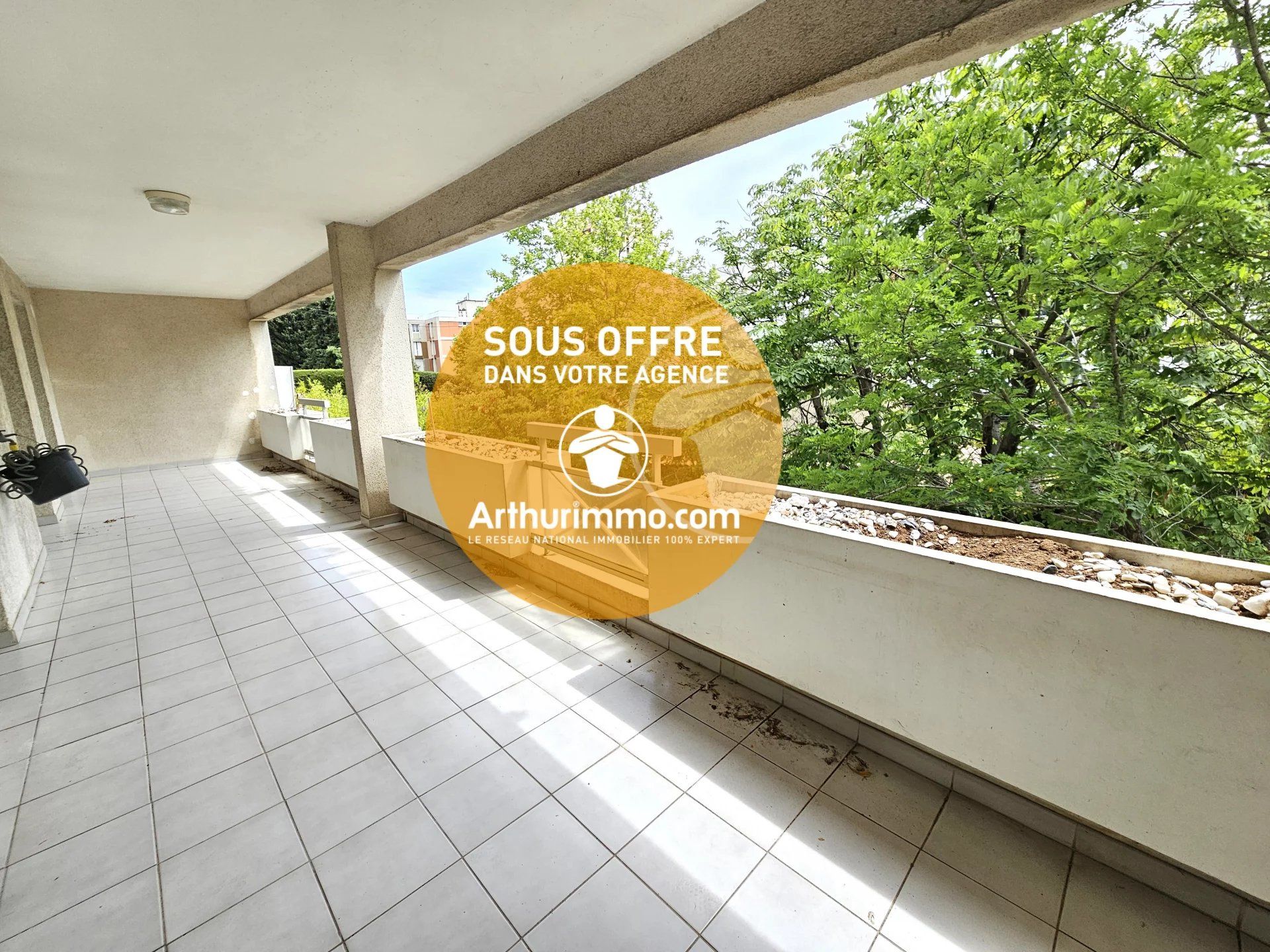 公寓 在 Beaumont, Provence-Alpes-Cote d'Azur 12665000