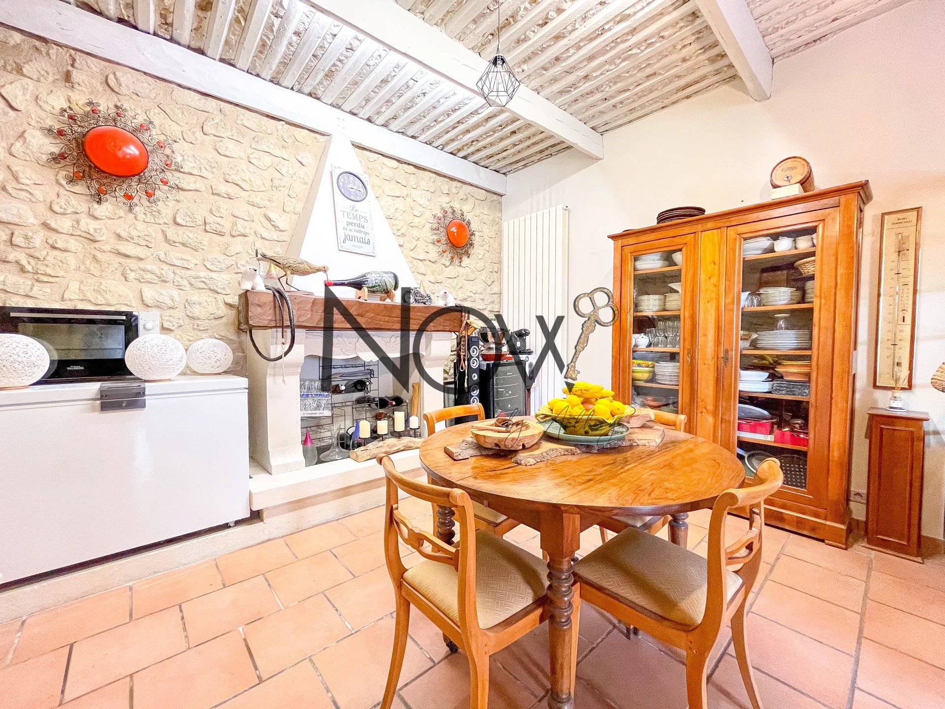 Inny w L'Isle-sur-la-Sorgue, Vaucluse 12665020