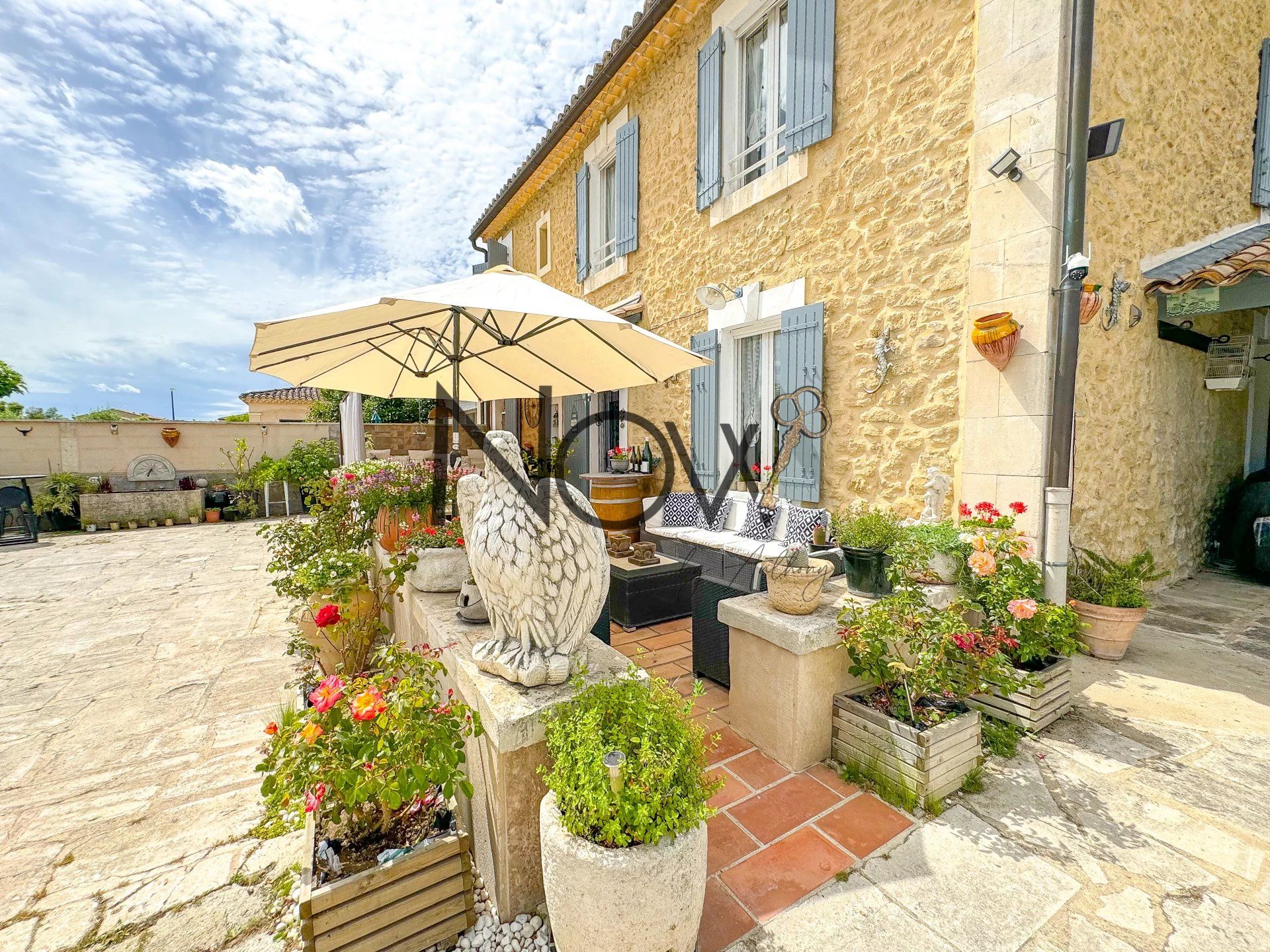 Inny w L'Isle-sur-la-Sorgue, Vaucluse 12665020