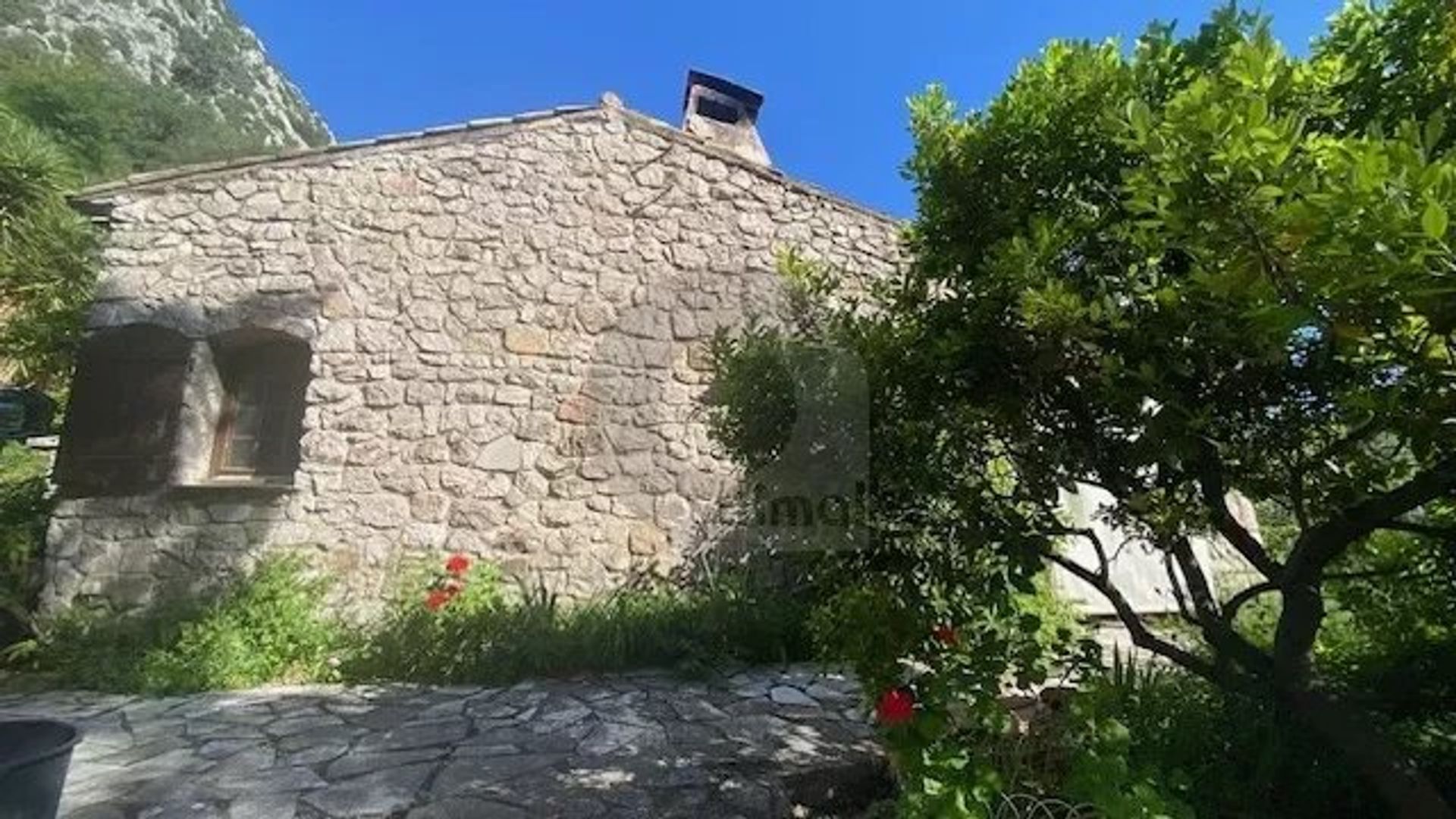 σπίτι σε Castellar, Alpes-Maritimes 12665217