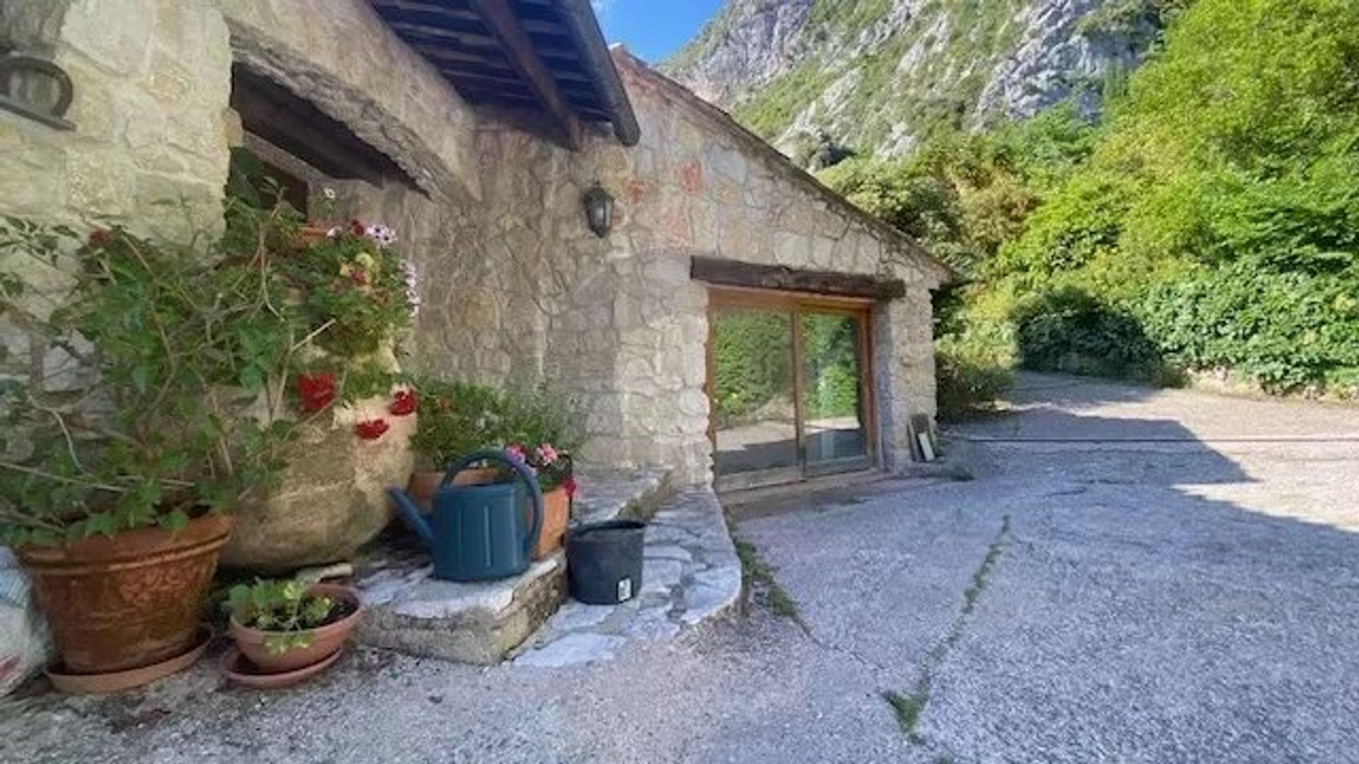 House in Castellar, Alpes-Maritimes 12665217