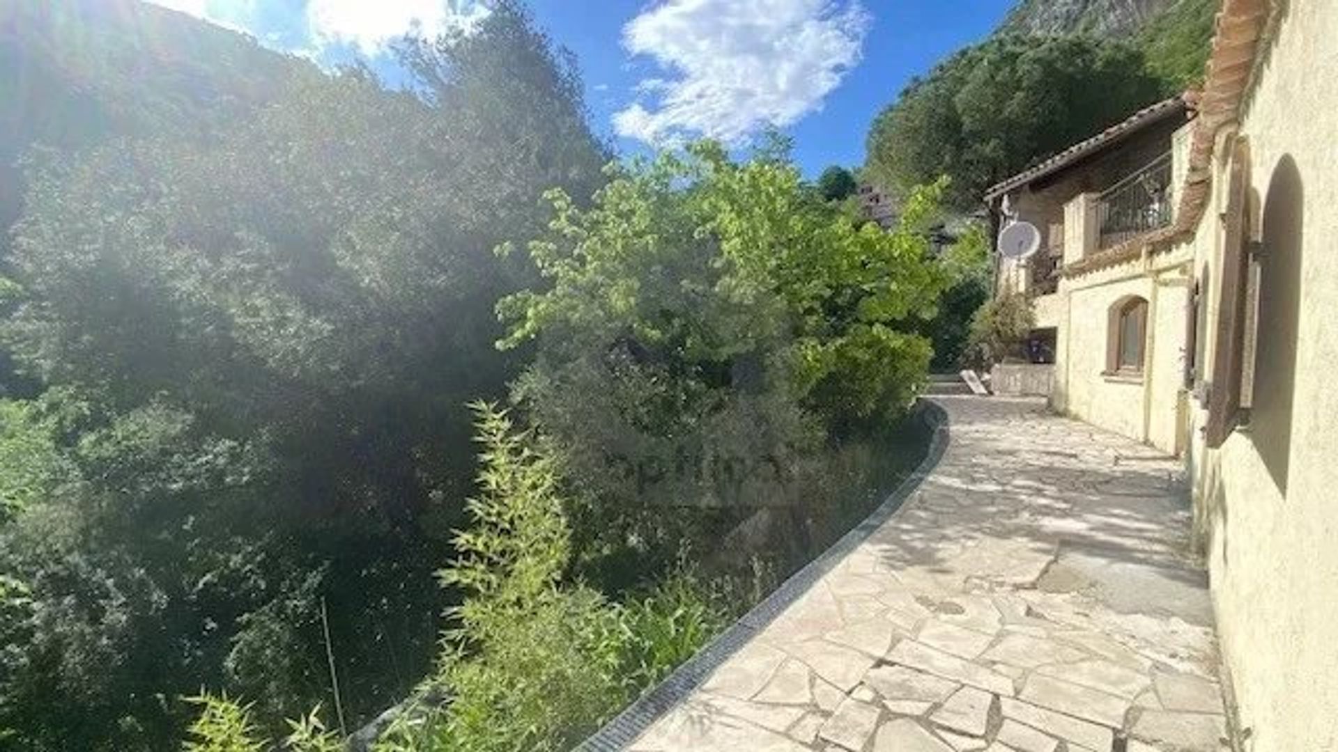 σπίτι σε Castellar, Alpes-Maritimes 12665217