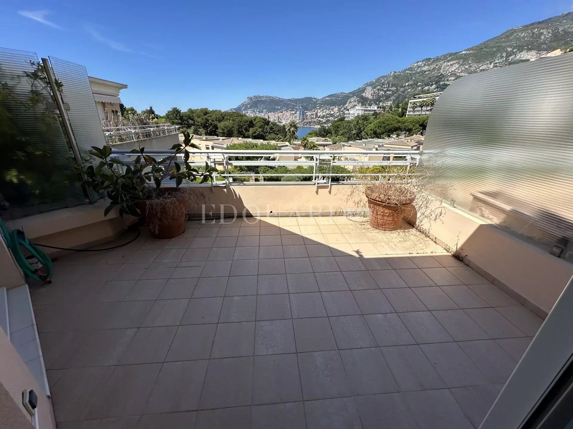 Kondominium di Roquebrune-Cap-Martin, Alpes-Maritimes 12665521