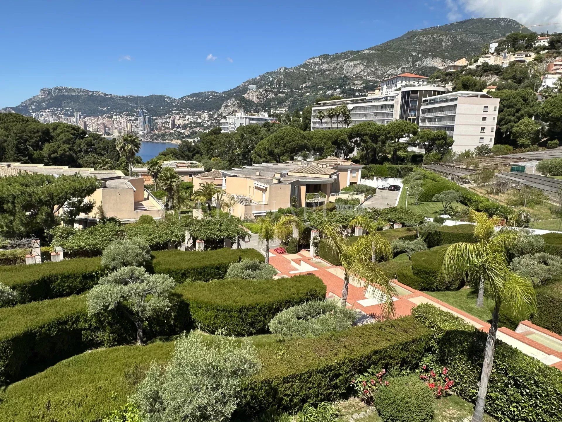 Kondominium di Roquebrune-Cap-Martin, Alpes-Maritimes 12665521