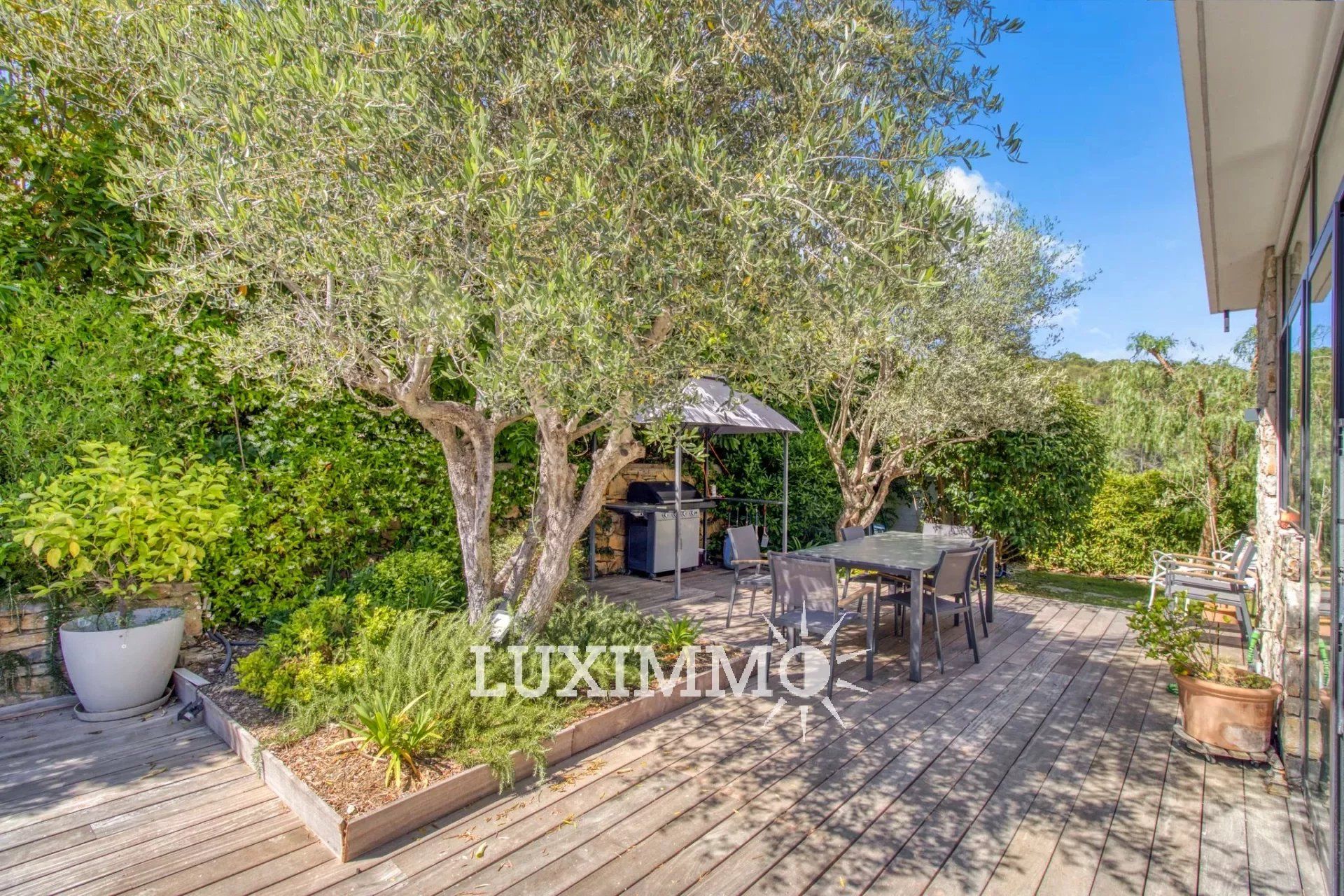 жилой дом в Mougins, Alpes-Maritimes 12665618