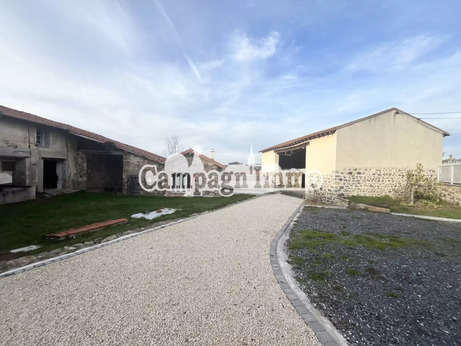 Residencial en Saint-Just-la-Pendue, Loire 12665687