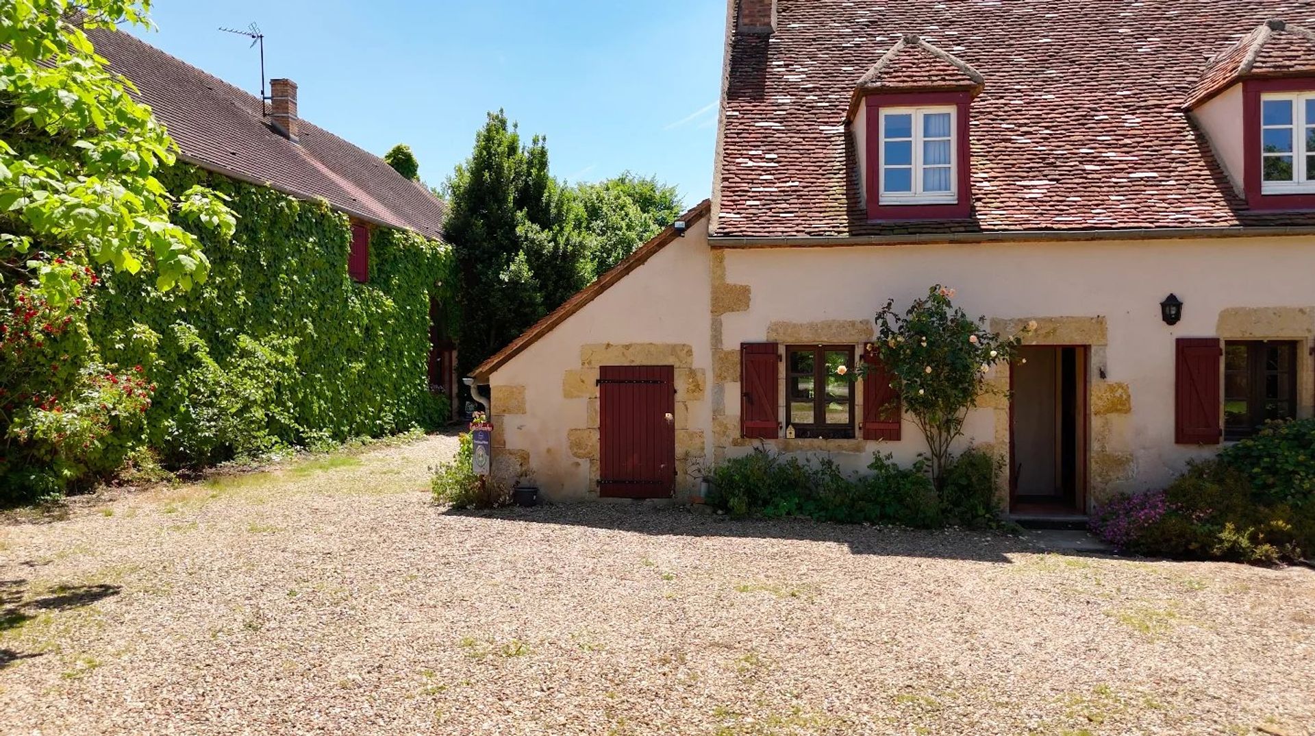 House in Devay, Nièvre 12665720