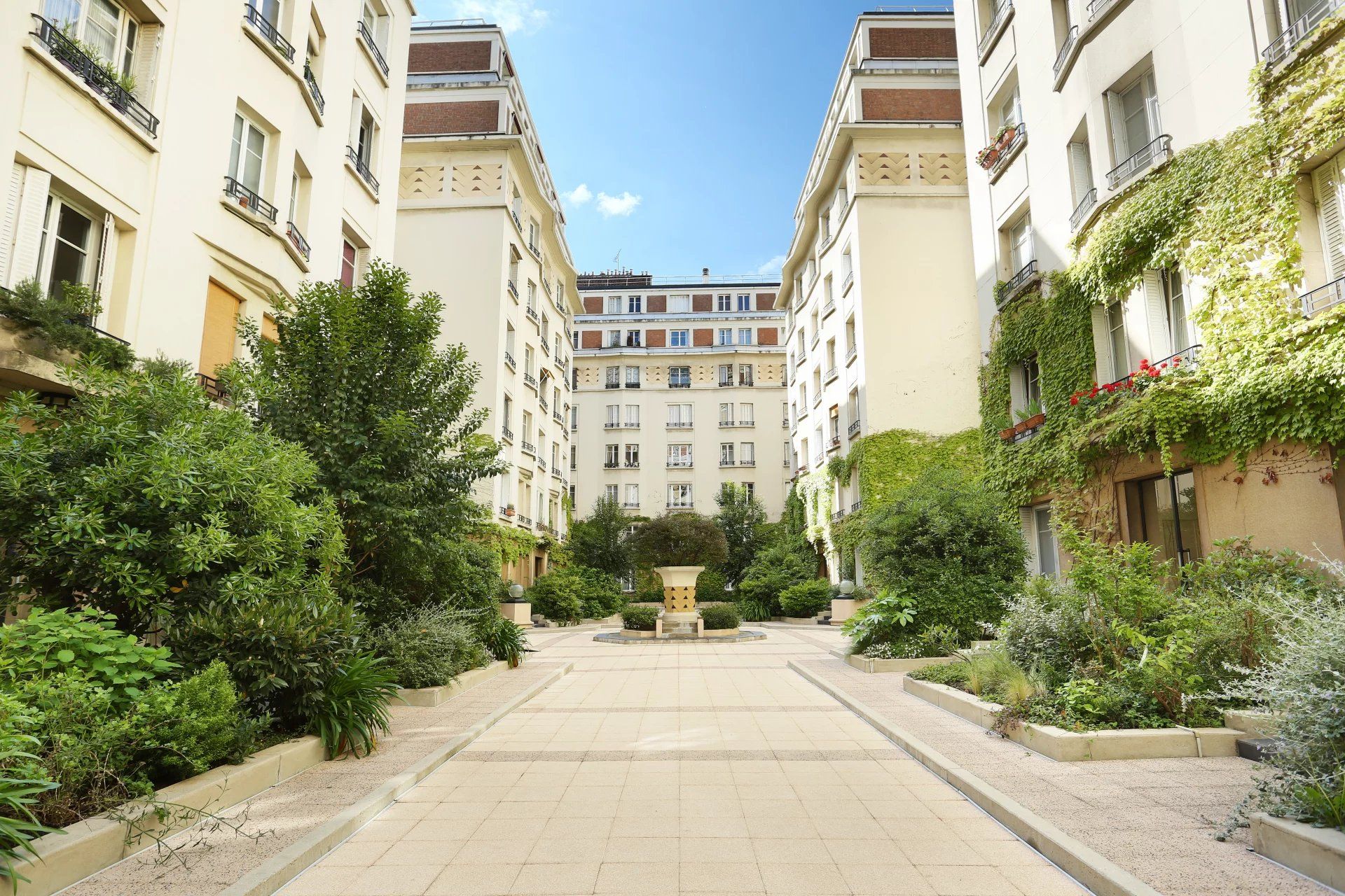 Residencial en Paris 7ème, Paris 12665794