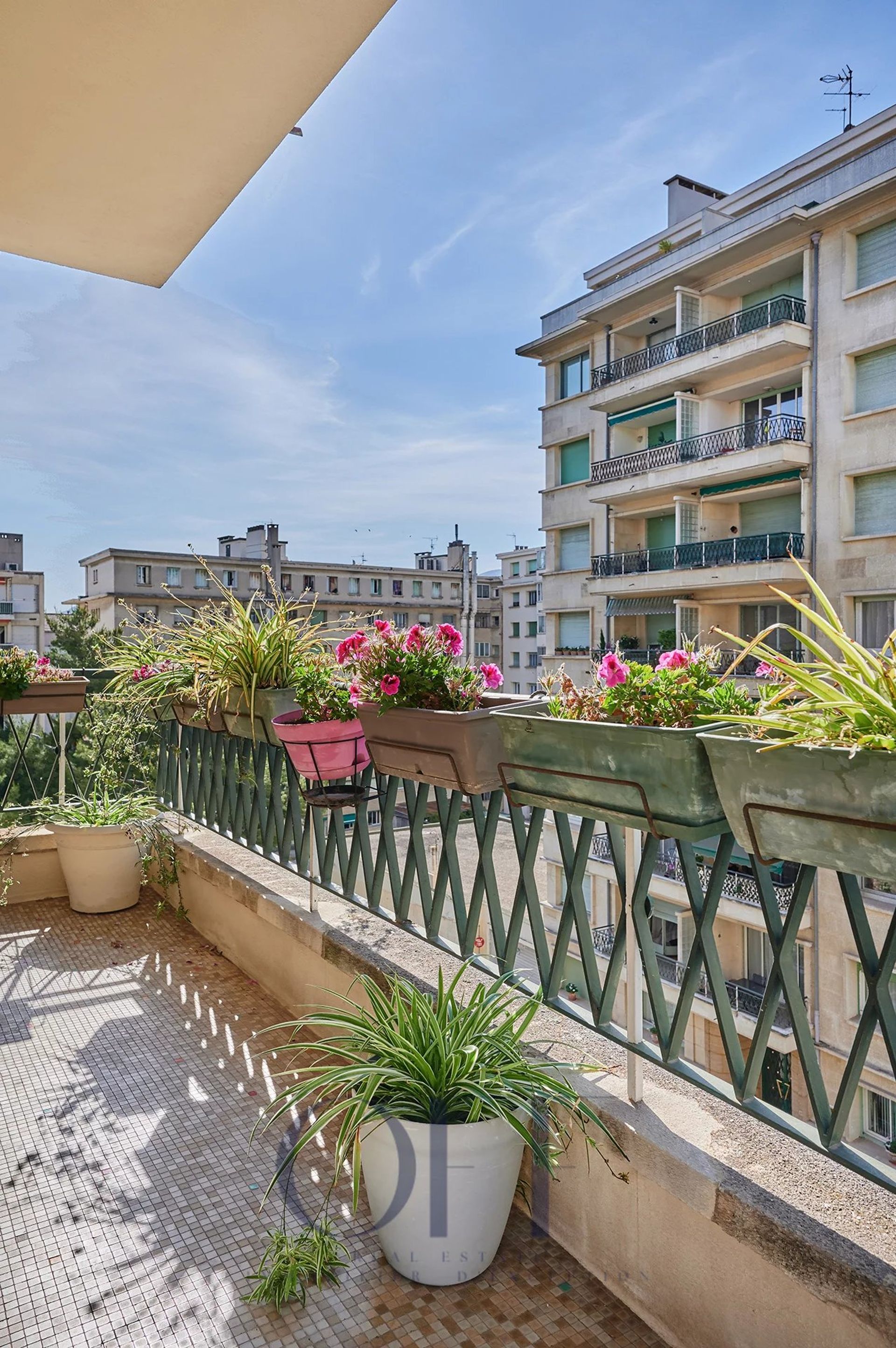 Кондоминиум в Marseille 8ème, Bouches-du-Rhône 12665804