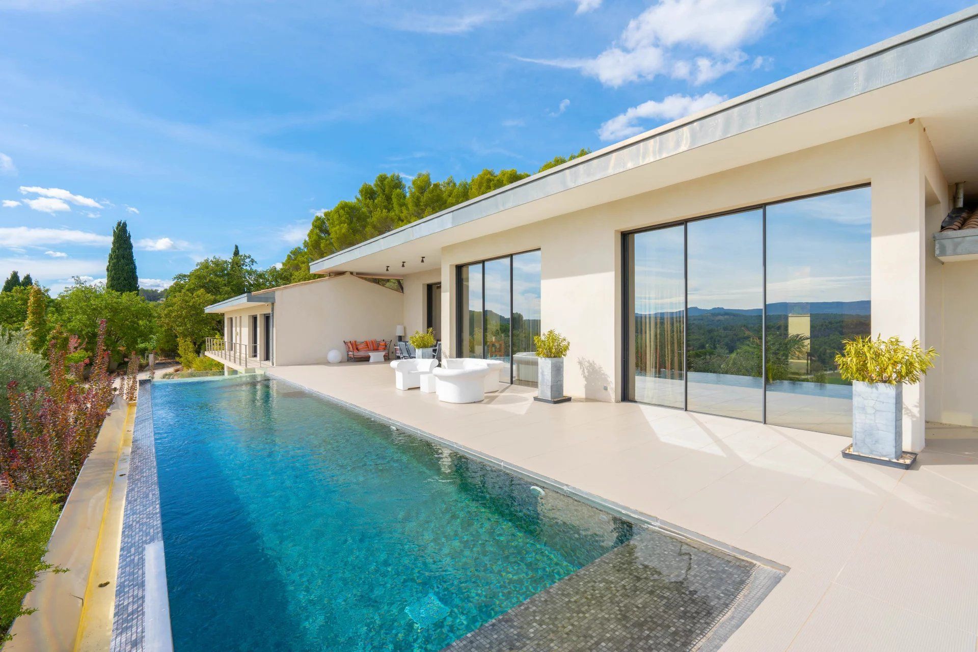 casa en Le Tholonet, Bouches-du-Rhône 12665811