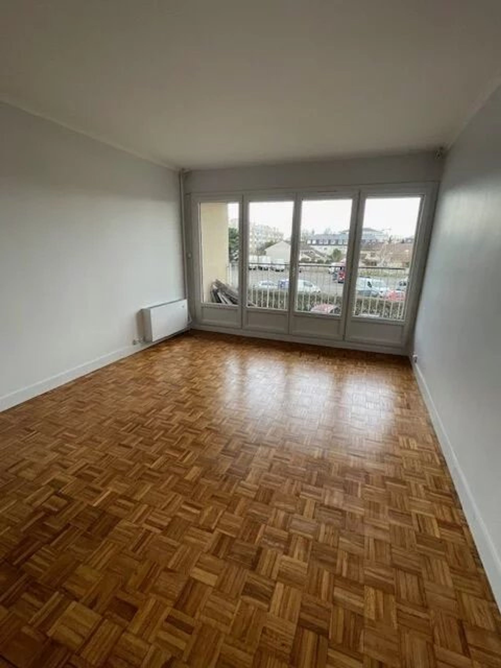 Osakehuoneisto sisään Chennevières-sur-Marne, Val-de-Marne 12665851