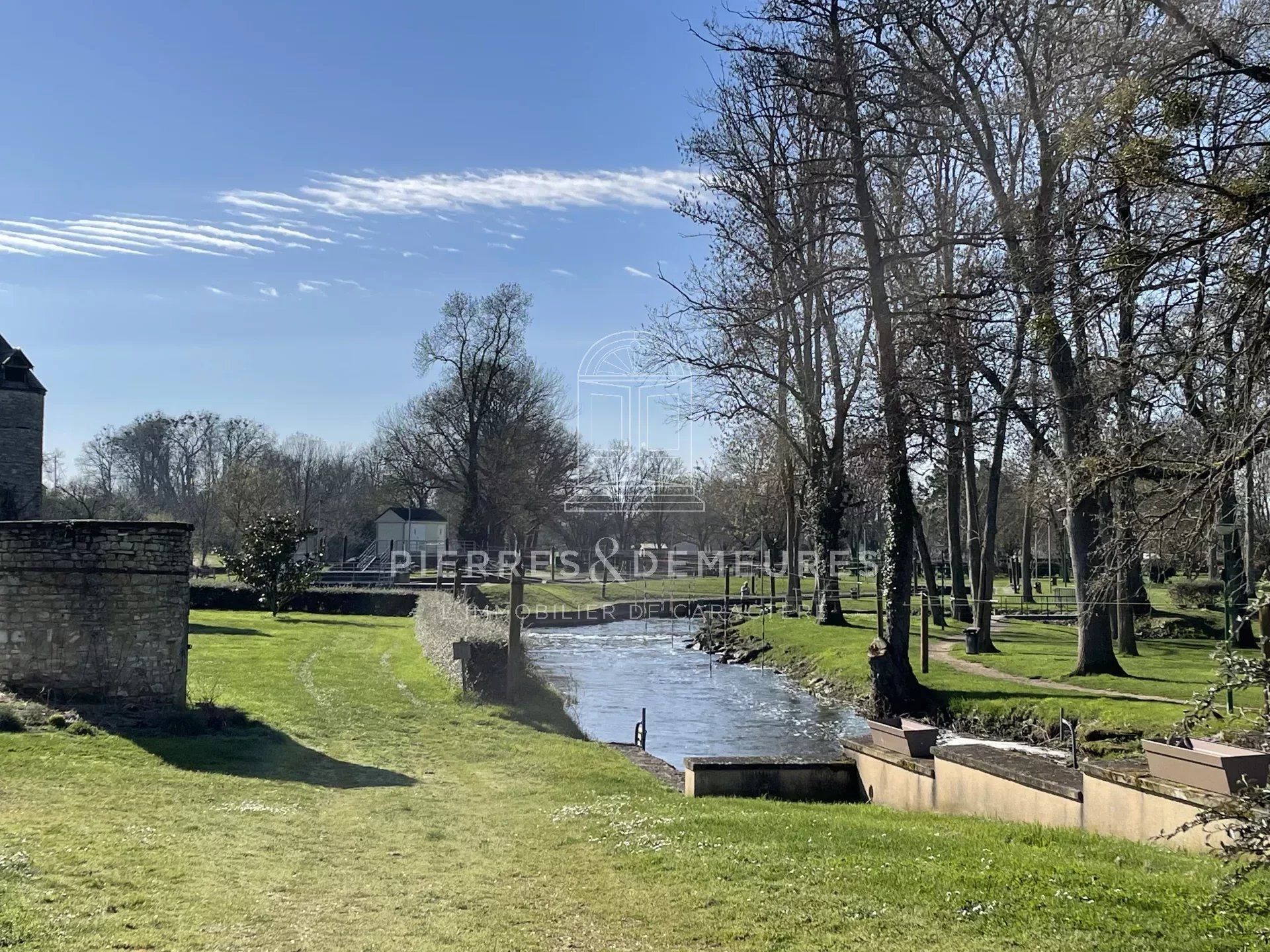 Flere huse i Châteauneuf-sur-Cher, Cher 12665928