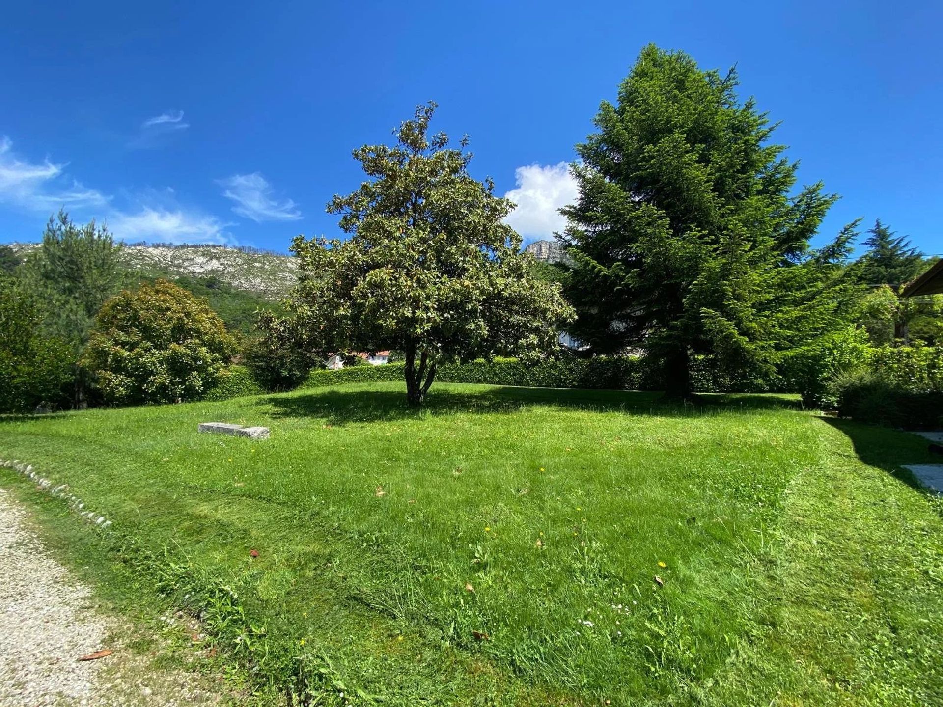 Land in Voreppe, Auvergne-Rhône-Alpes 12665934