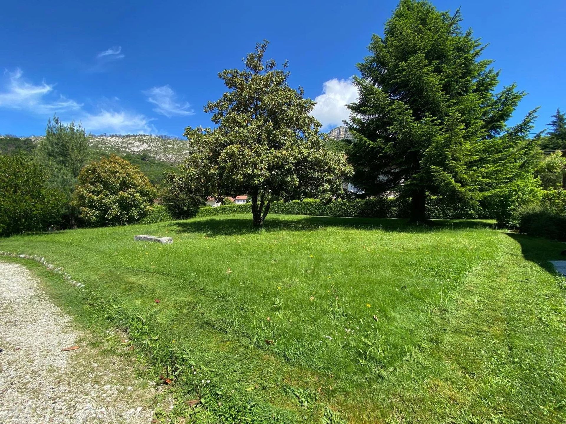 Land in Voreppe, Auvergne-Rhône-Alpes 12665934