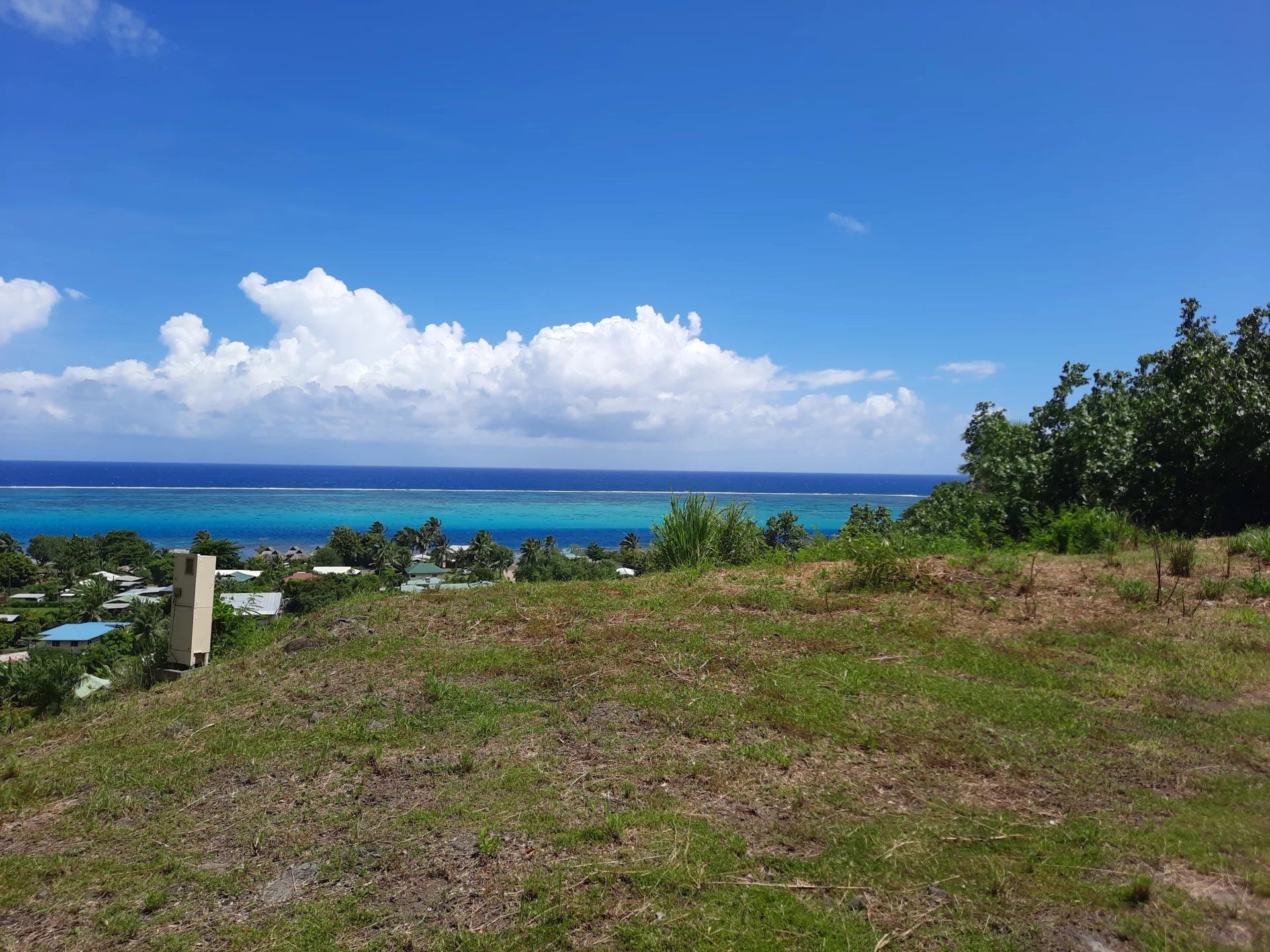 Land in Papeete, Iles du Vent 12665942