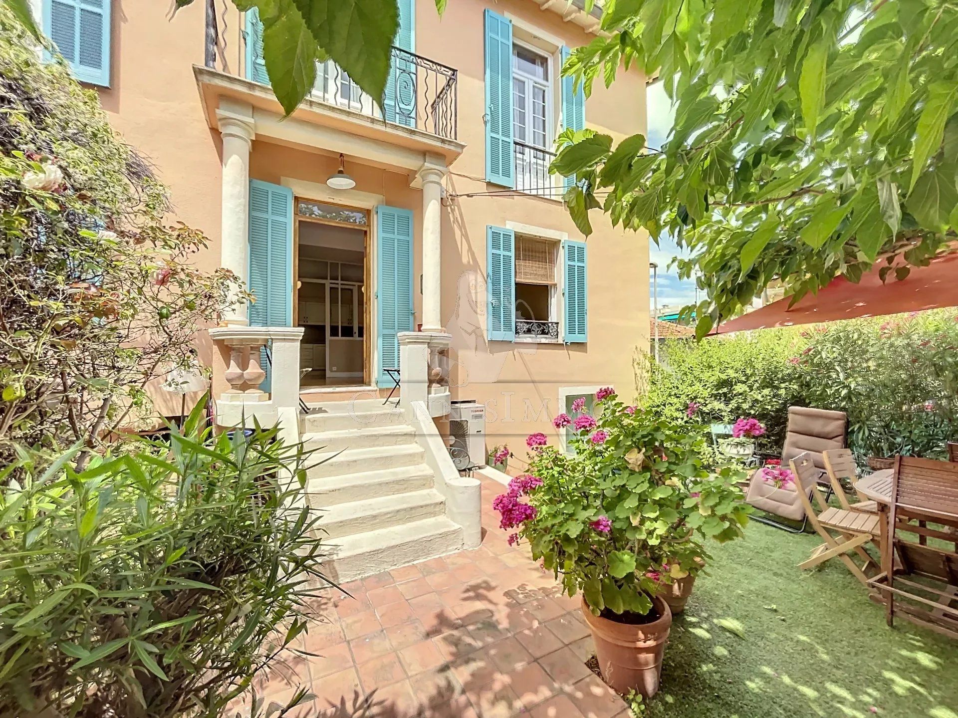 Casas Múltiplas no Cannes, Alpes-Maritimes 12666042