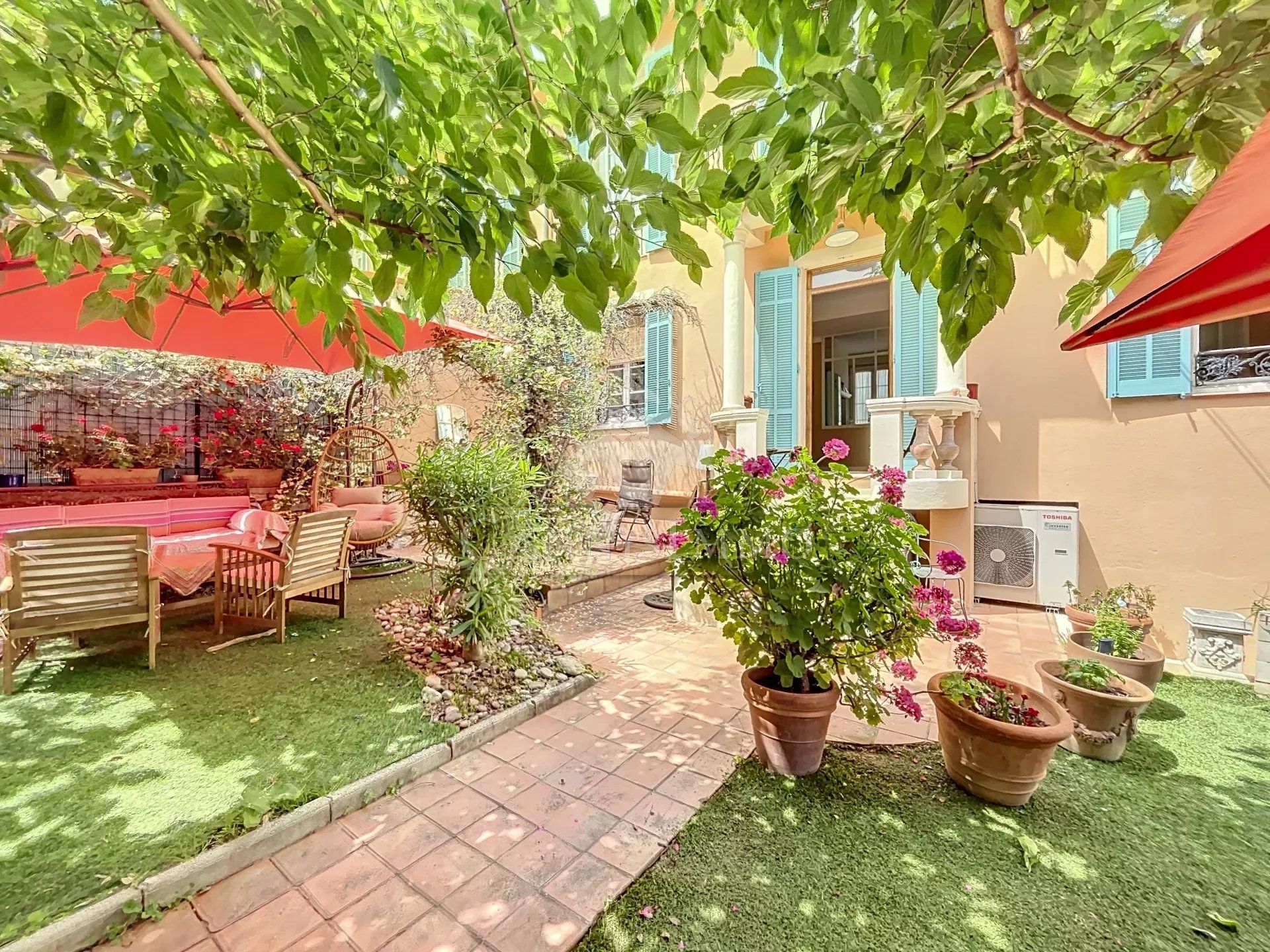 Casas Múltiplas no Cannes, Alpes-Maritimes 12666042