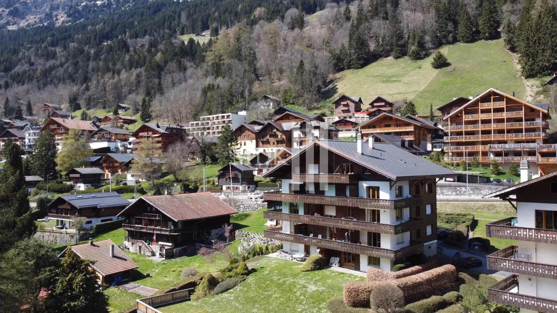 Квартира в Champéry, District de Monthey 12666141