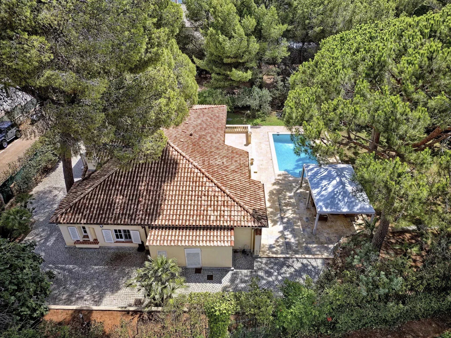 Rumah di Antibes, Alpes-Maritimes 12666146