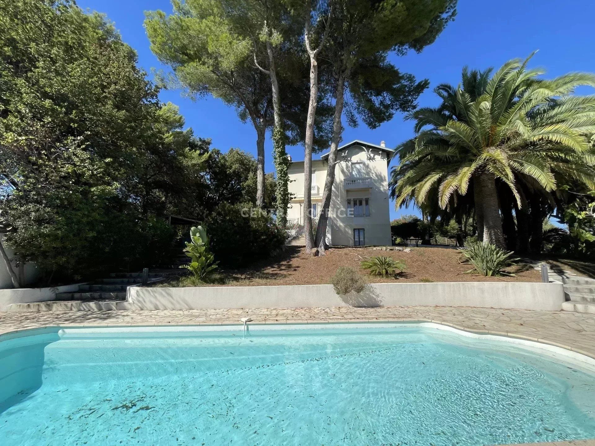 Kediaman dalam Antibes, Alpes-Maritimes 12666147