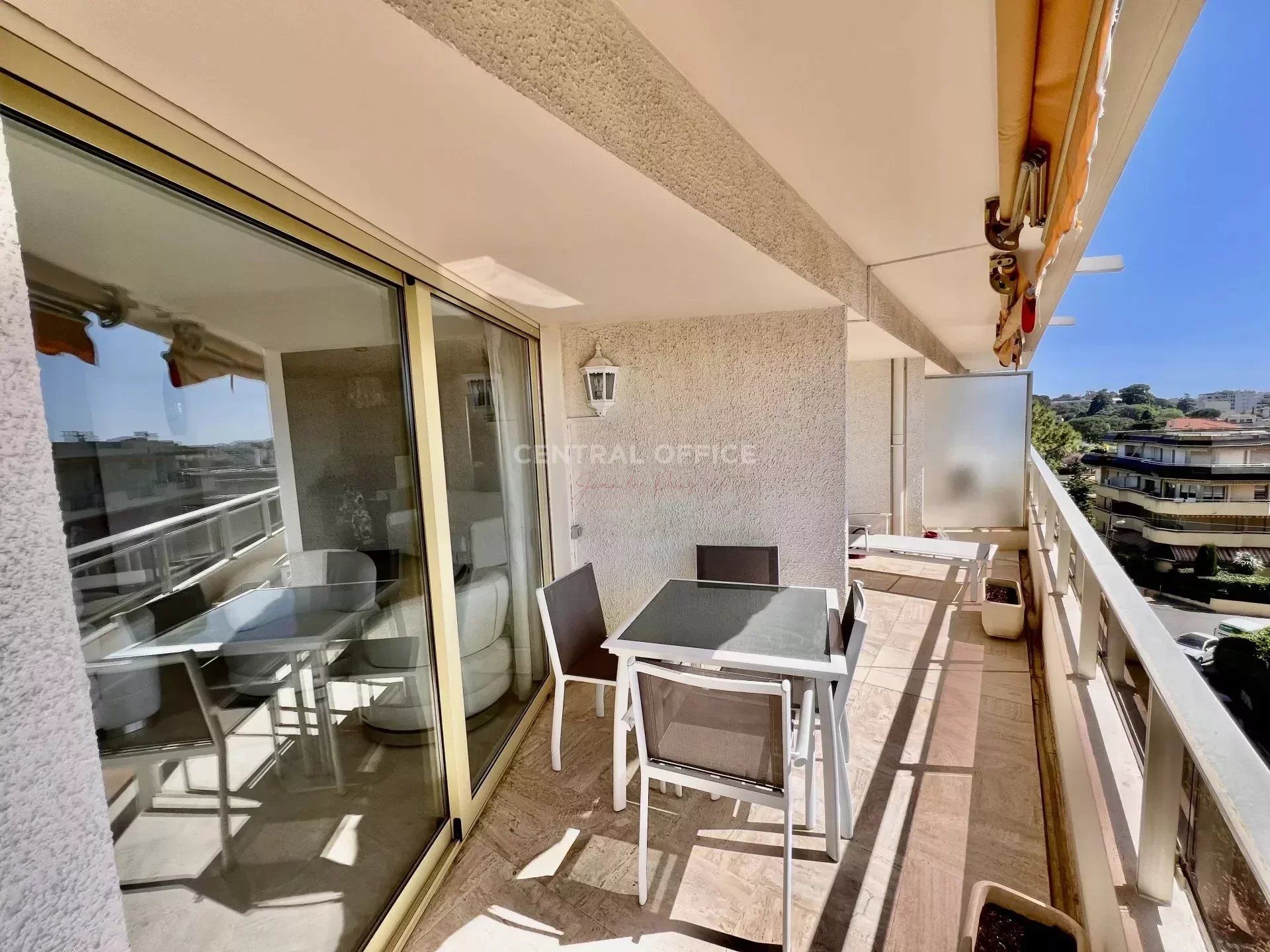 Condominio en Antibes, Alpes-Maritimes 12666151