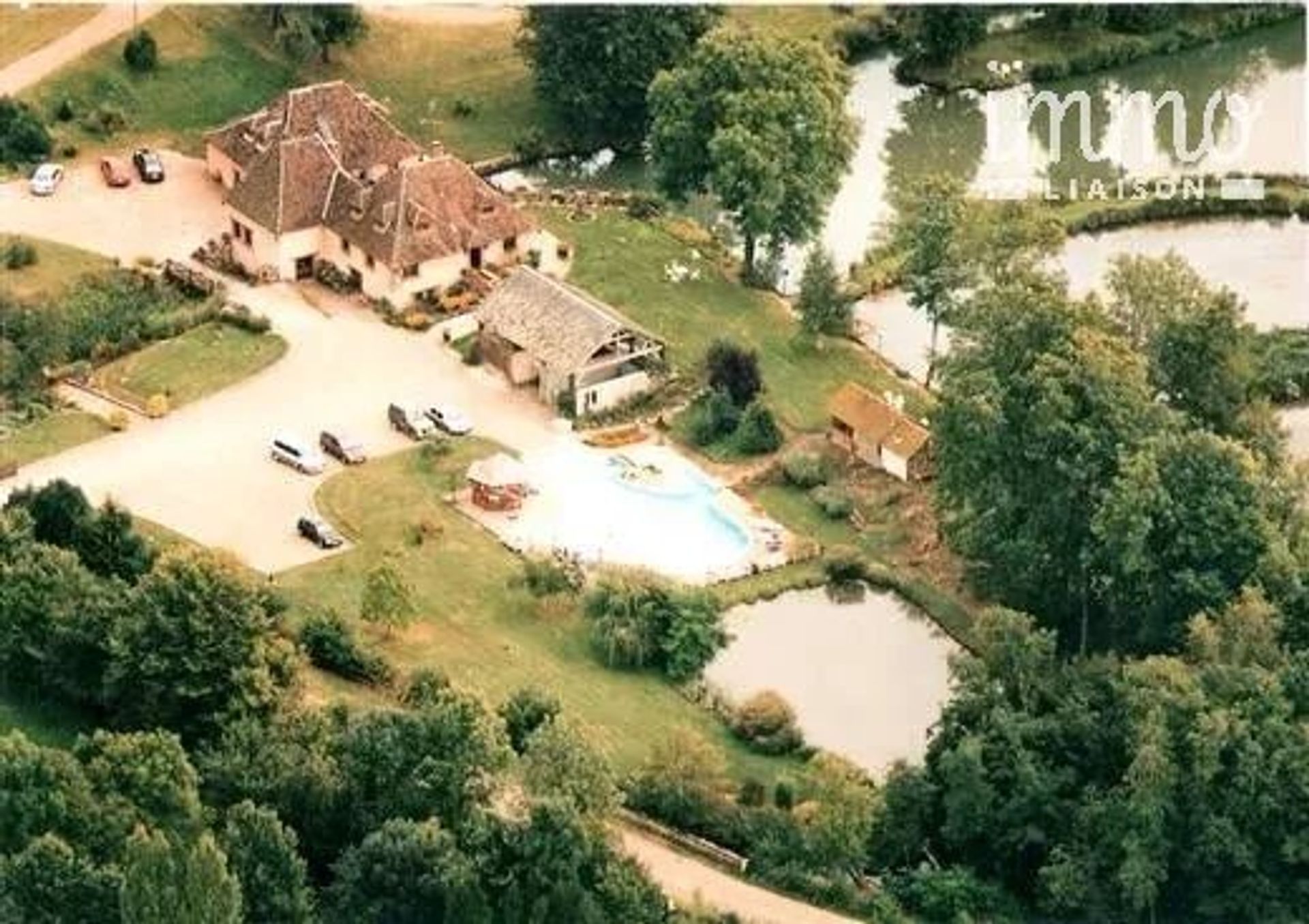 Haus im Saint-Fargeau, Bourgogne-Franche-Comte 12667735