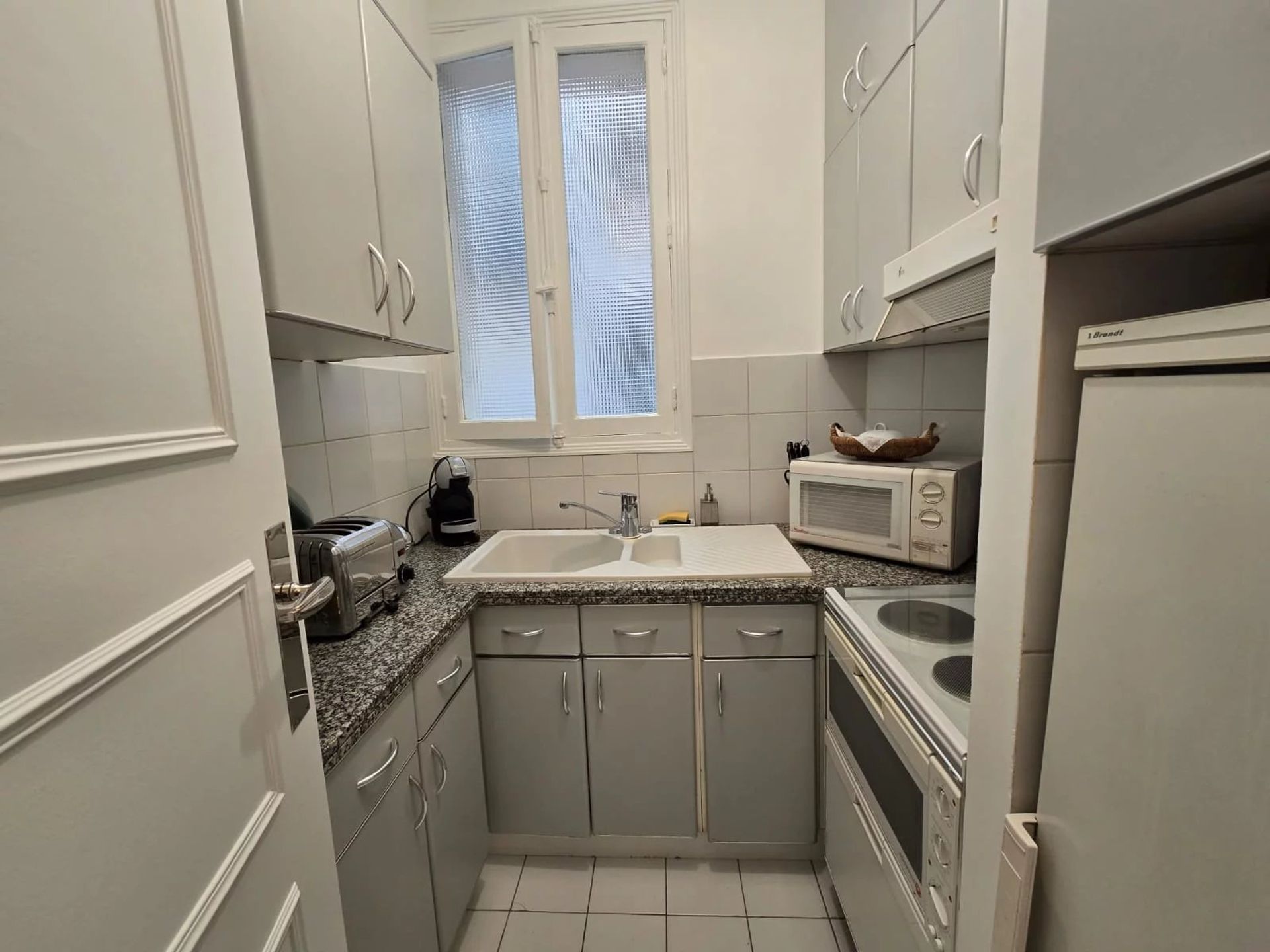 Osakehuoneisto sisään Neuilly-sur-Seine, Ile-de-France 12667769