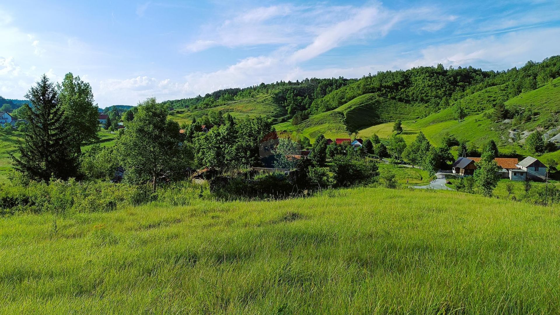 土地 在 Sabljaki Modruški, Karlovačka županija 12668443