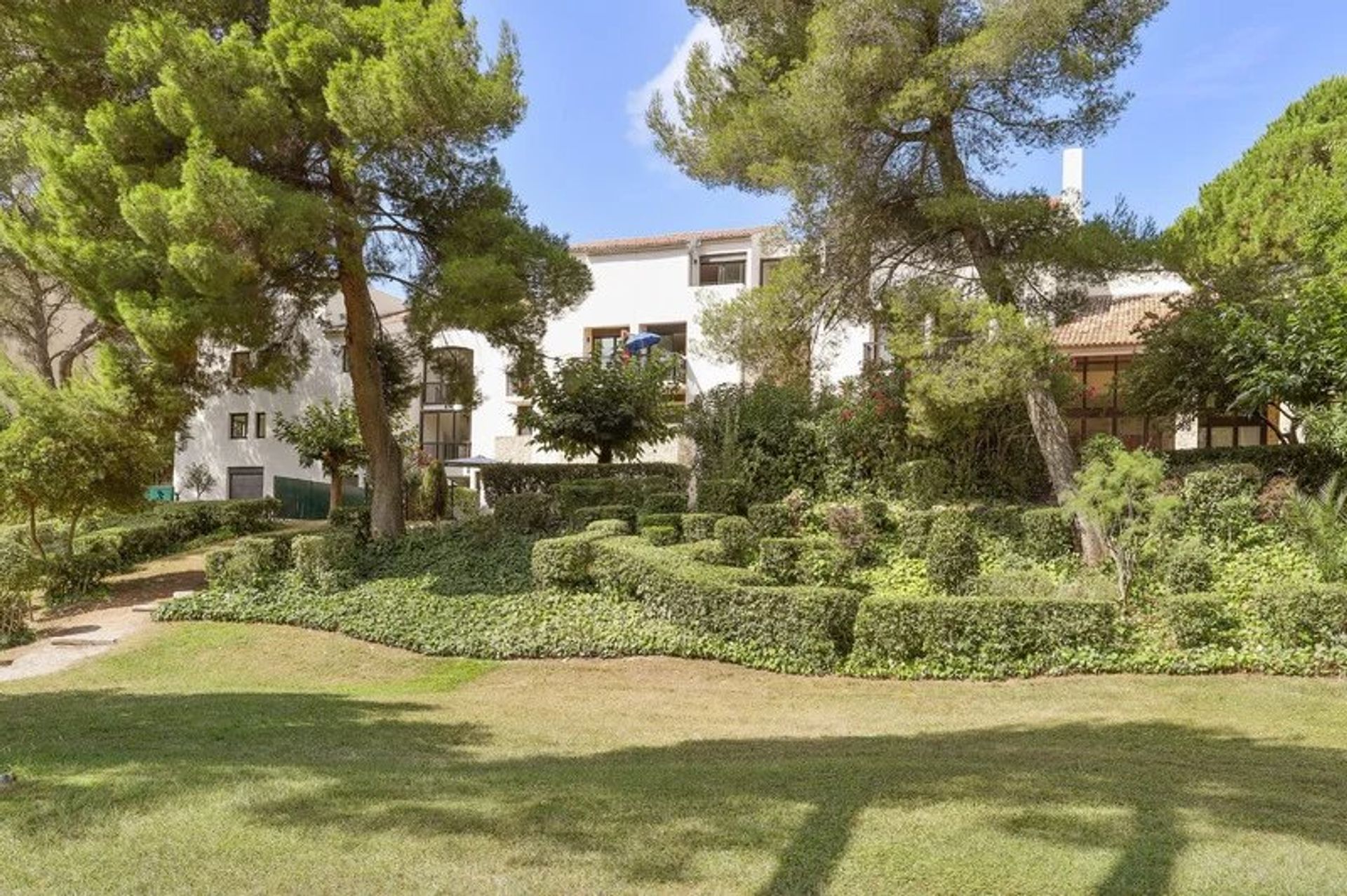 Condominium dans Six-Fours-les-Plages, Var 12668469