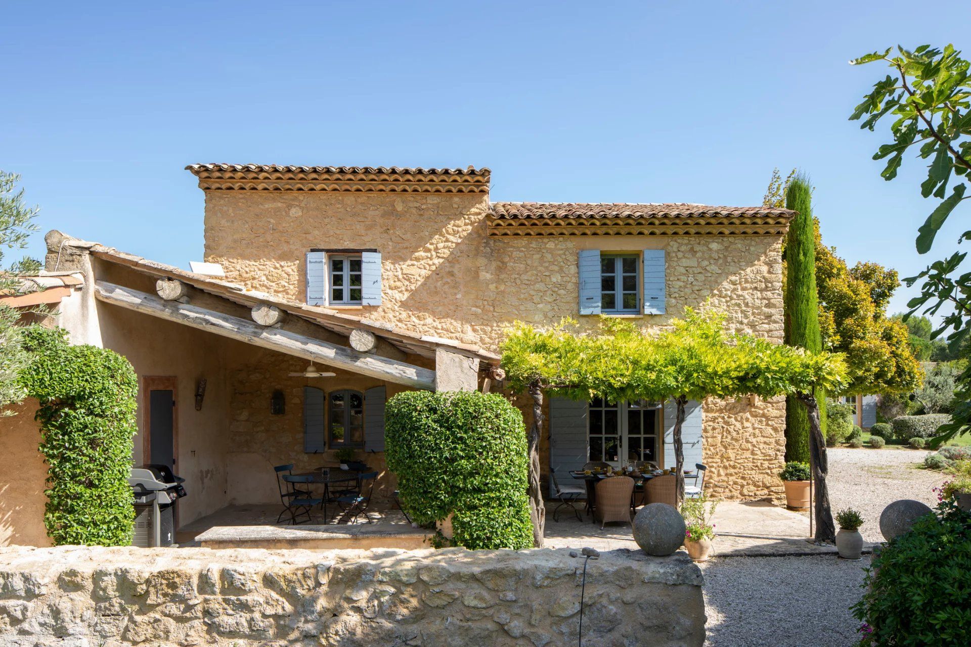 다른 에 Lourmarin, Vaucluse 12668504