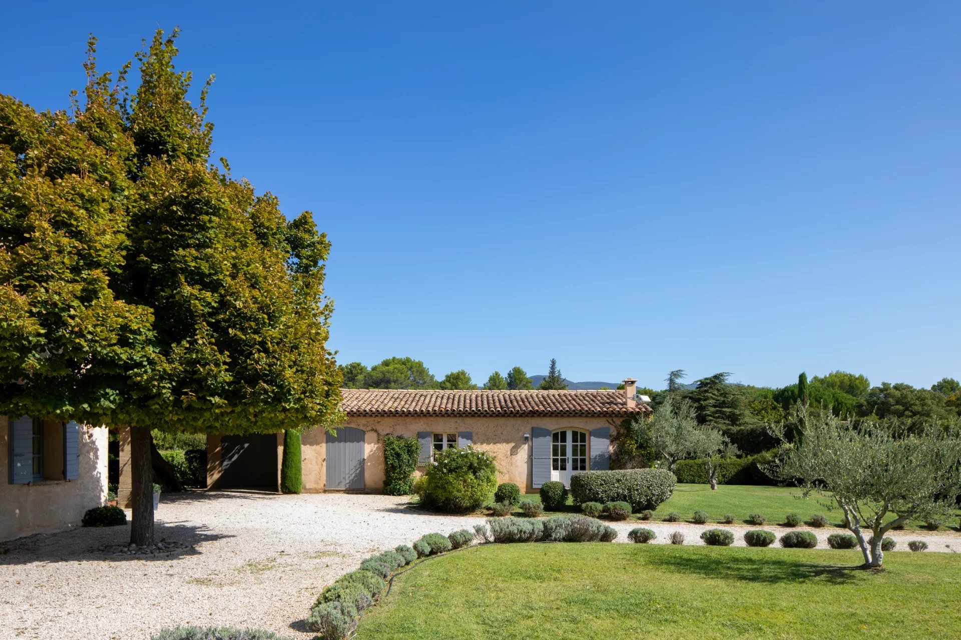 다른 에 Lourmarin, Vaucluse 12668504