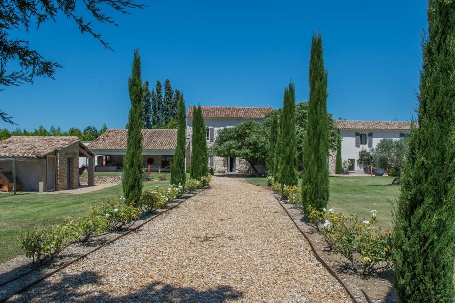 Huis in L'Isle-sur-la-Sorgue, Vaucluse 12668520