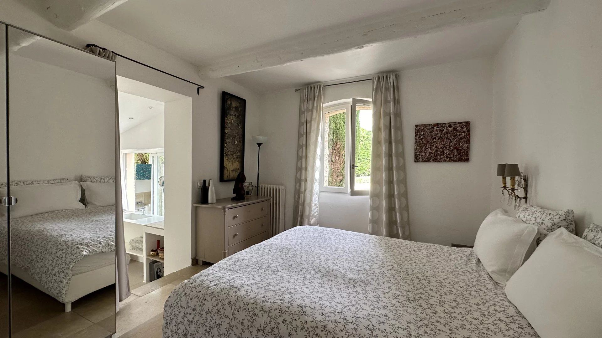 بيت في Lourmarin, Vaucluse 12668524