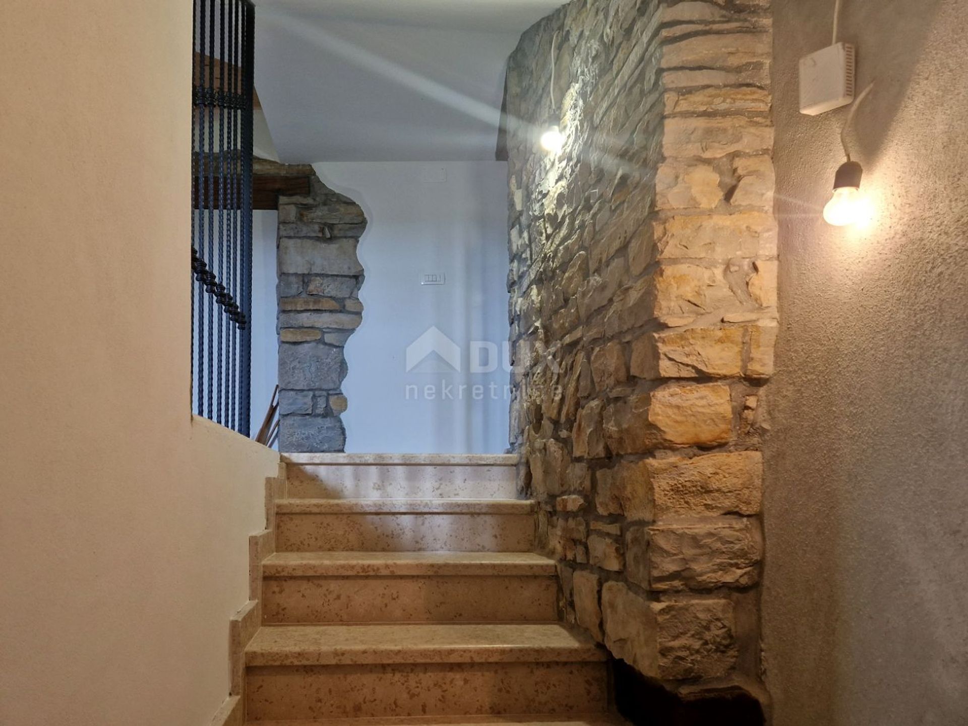 casa no Oprtalj, Istria County 12669893