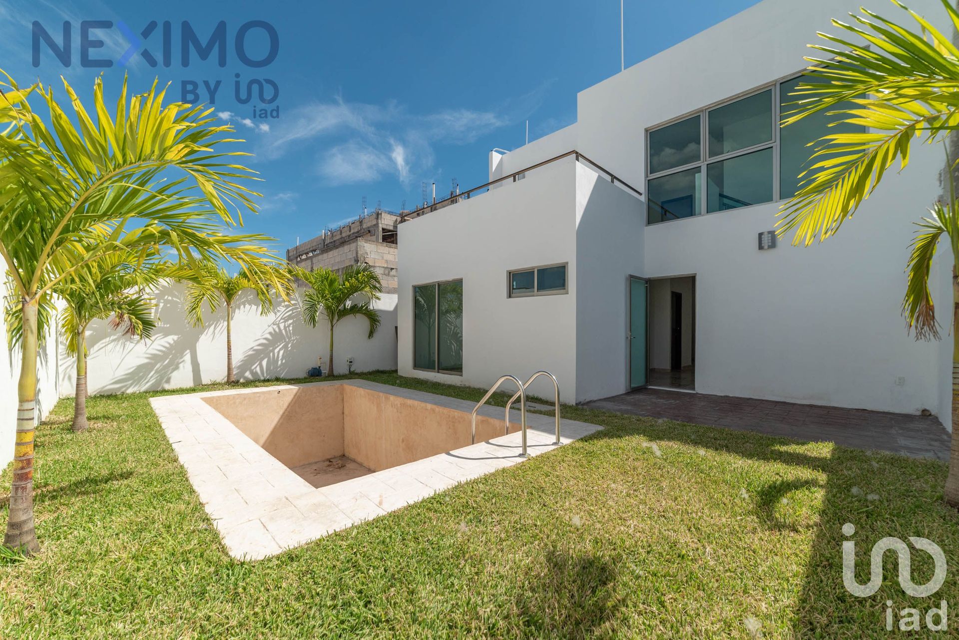 House in Conkal, Yucatán 12675646