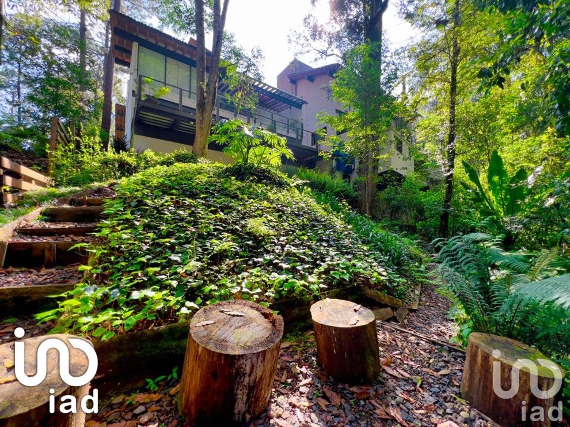 House in Valle de Bravo, Estado de México 12678905