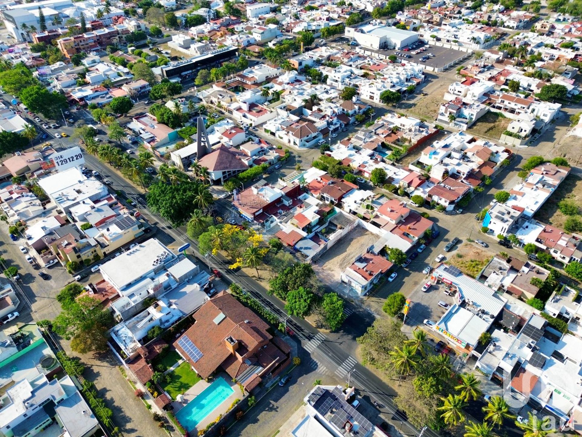 Tierra en Colima, Colima 12679631