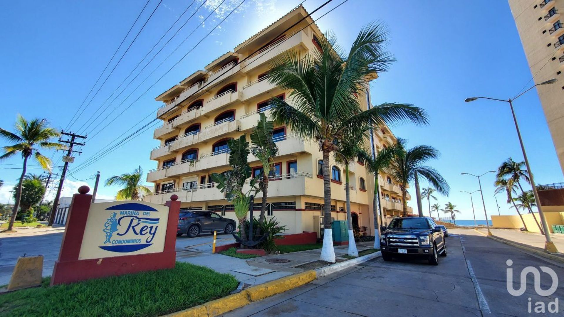 Condominium in Mazatlan, Sinaloa 12681928